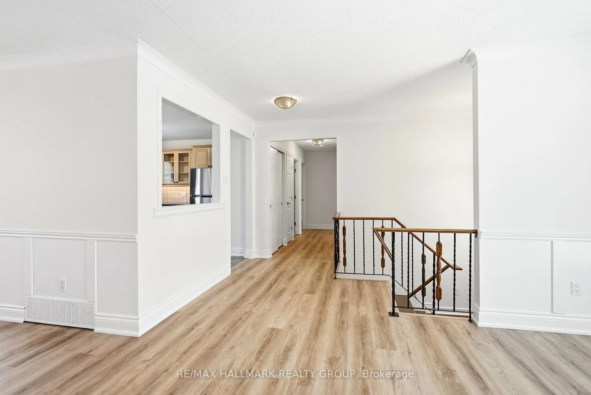 Photo 5 of 145 Larkin Drive, Ottawa, Barrhaven - Pheasant Run — HOMEH