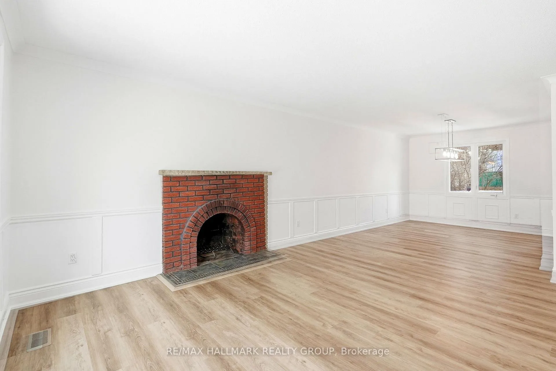 Photo 9 of 145 Larkin Drive, Ottawa, Barrhaven - Pheasant Run — HOMEH