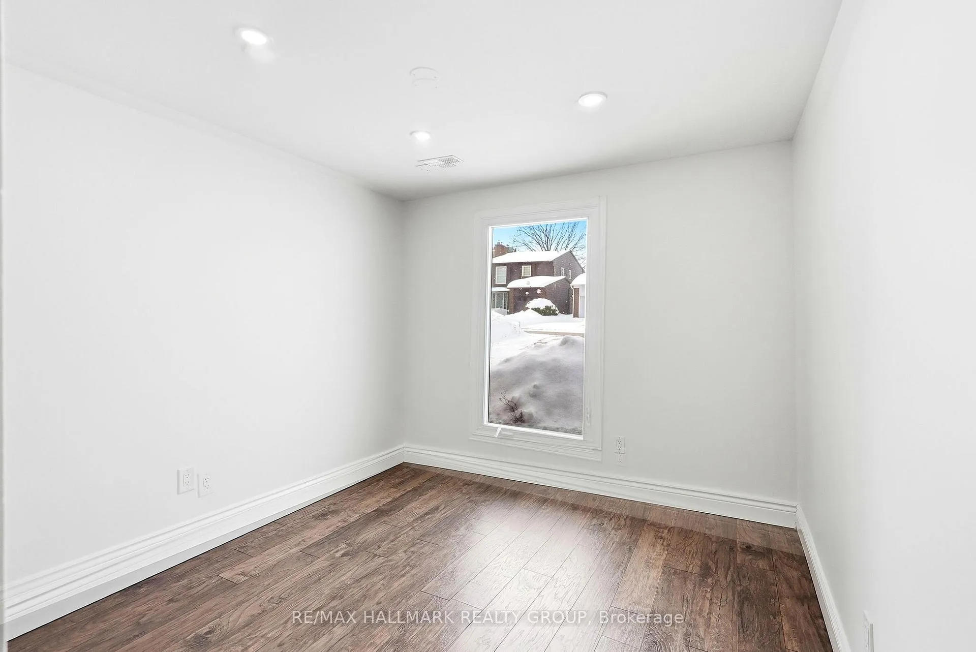Photo 29 of 145 Larkin Drive, Ottawa, Barrhaven - Pheasant Run — HOMEH