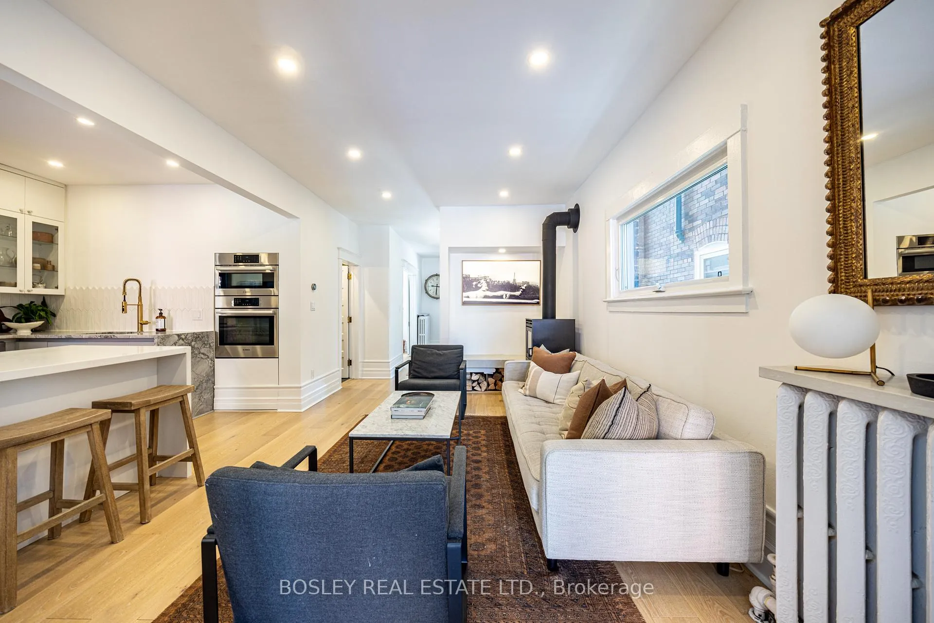 Photo 4 of 110 Grenadier Road, Toronto, High Park-Swansea — HOMEH