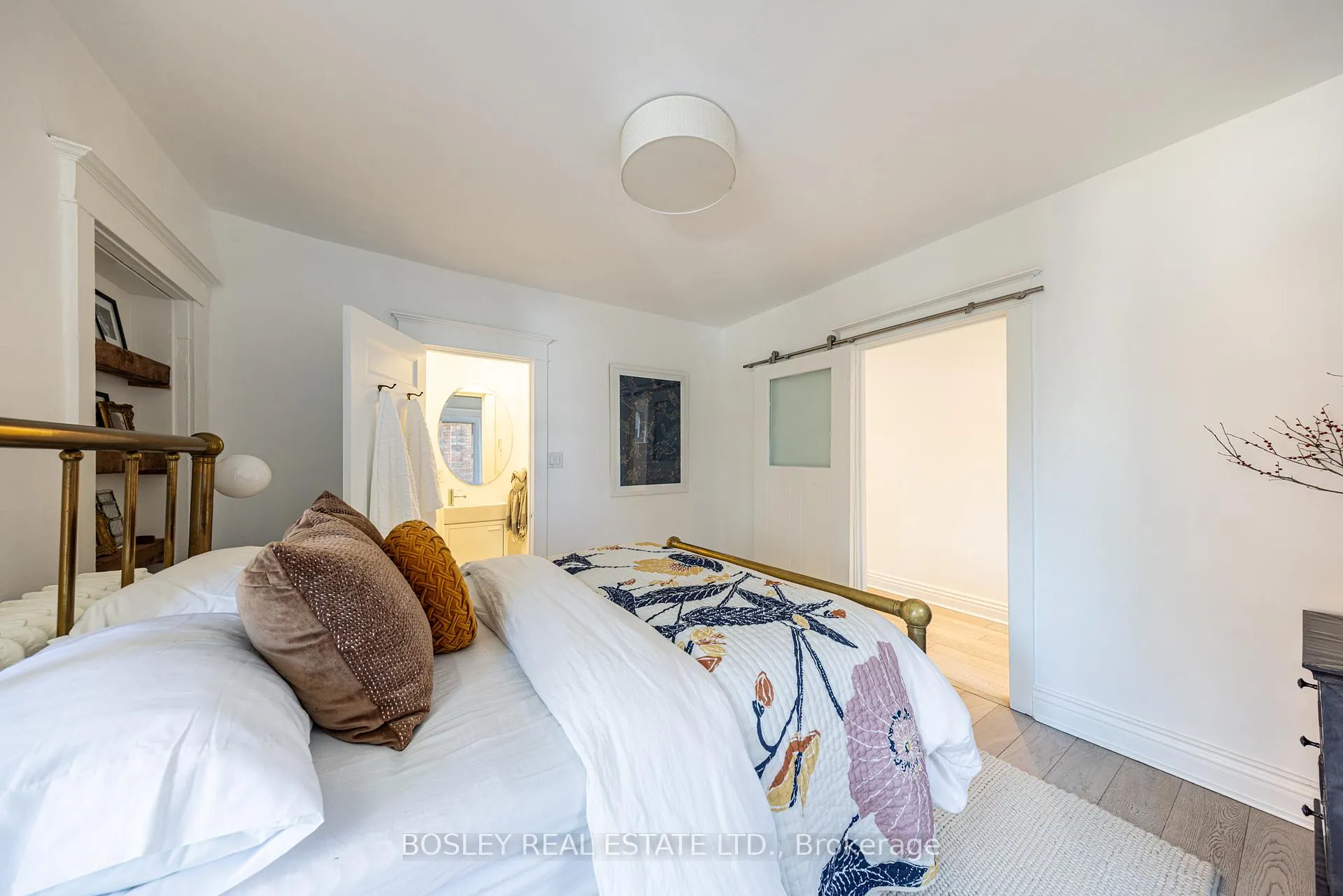 Photo 17 of 110 Grenadier Road, Toronto, High Park-Swansea — HOMEH