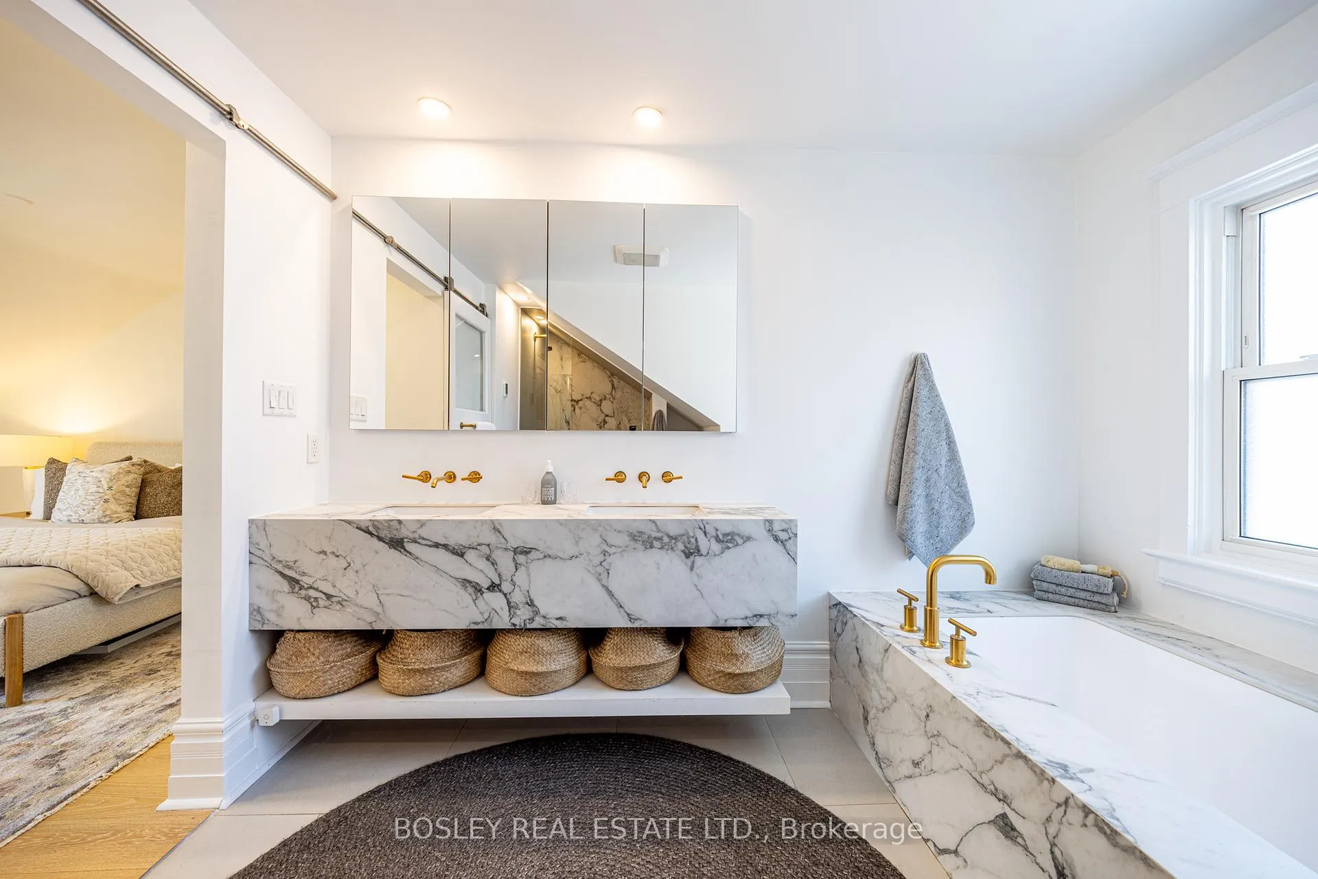Photo 32 of 110 Grenadier Road, Toronto, High Park-Swansea — HOMEH