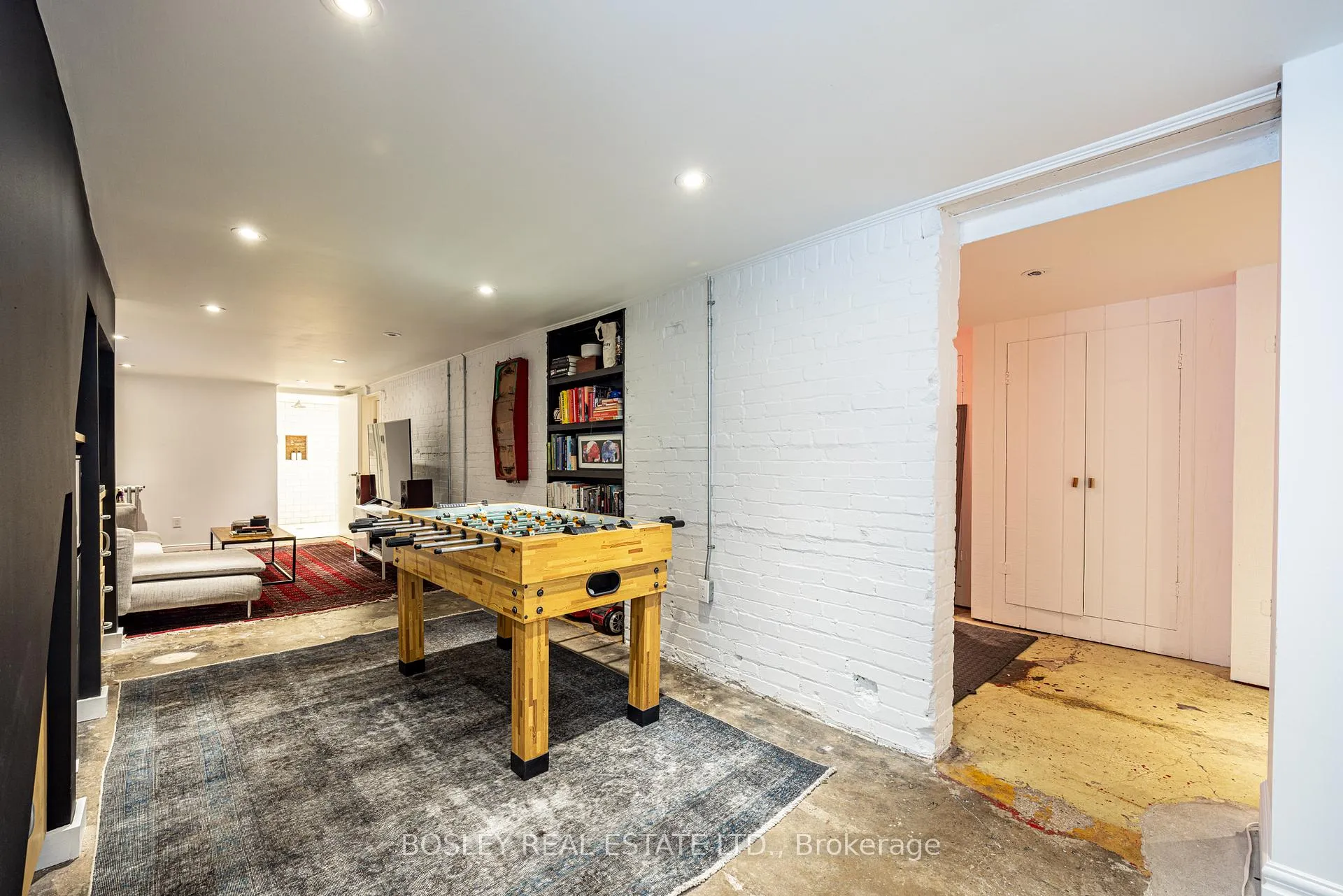 Photo 35 of 110 Grenadier Road, Toronto, High Park-Swansea — HOMEH