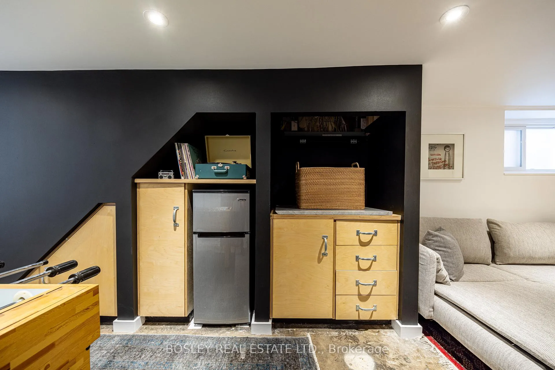 Photo 36 of 110 Grenadier Road, Toronto, High Park-Swansea — HOMEH