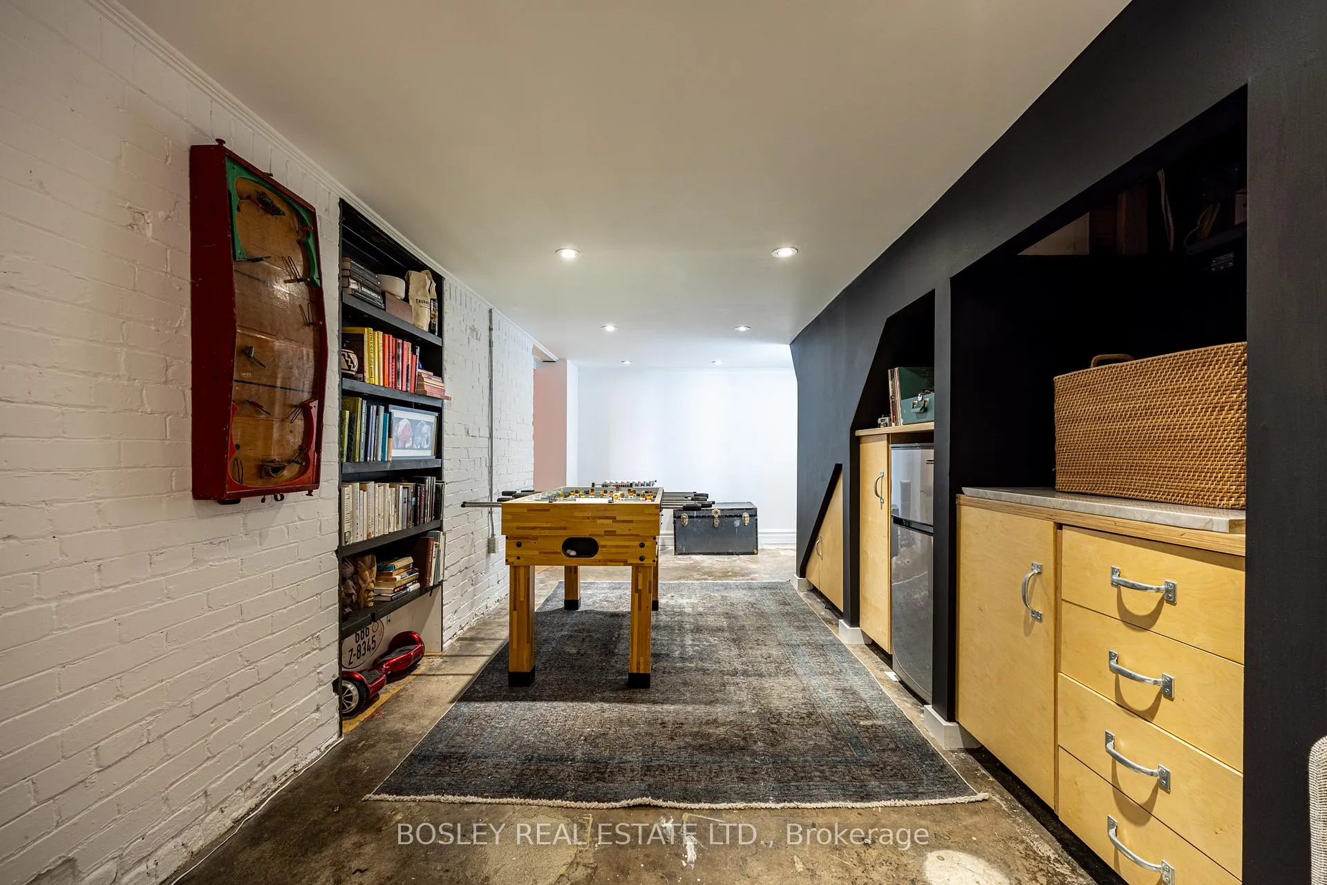 Photo 37 of 110 Grenadier Road, Toronto, High Park-Swansea — HOMEH