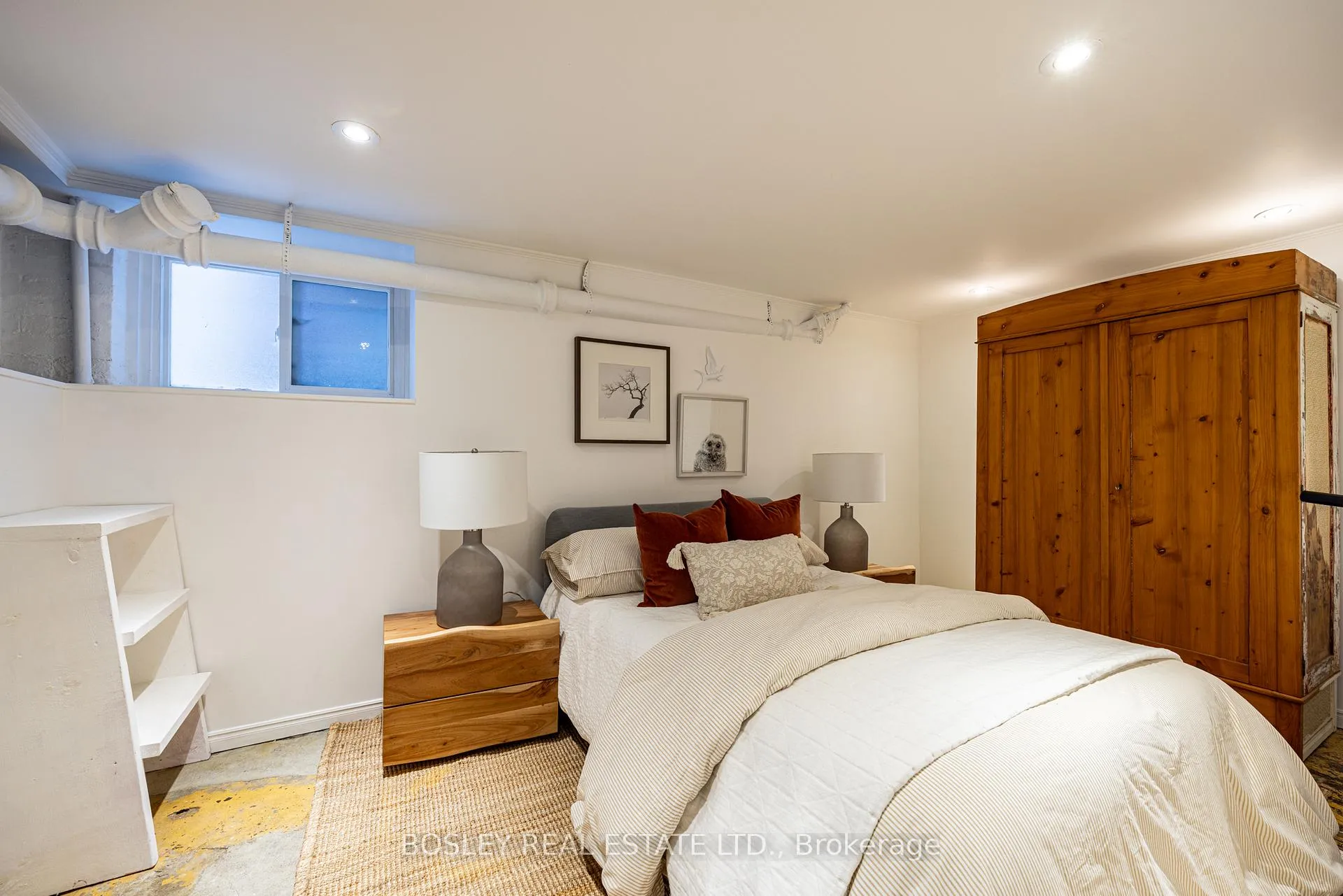 Photo 40 of 110 Grenadier Road, Toronto, High Park-Swansea — HOMEH