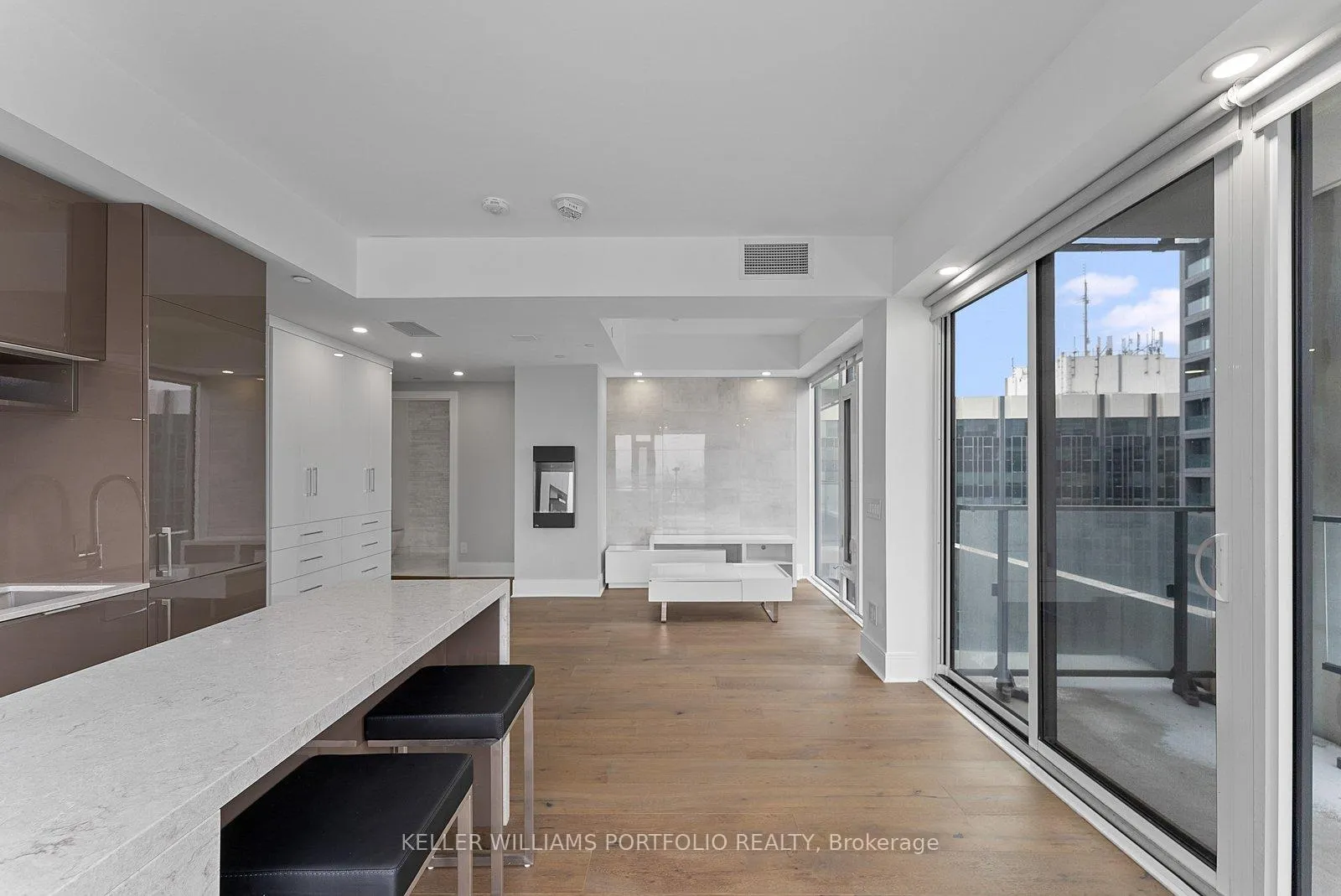 Photo 15 of Unit 2207, 5 Soudan Avenue, Toronto, Mount Pleasant West — HOMEH