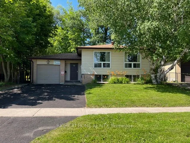 Photo 2 of 44 Bernick Drive, Barrie, Grove East — HOMEH