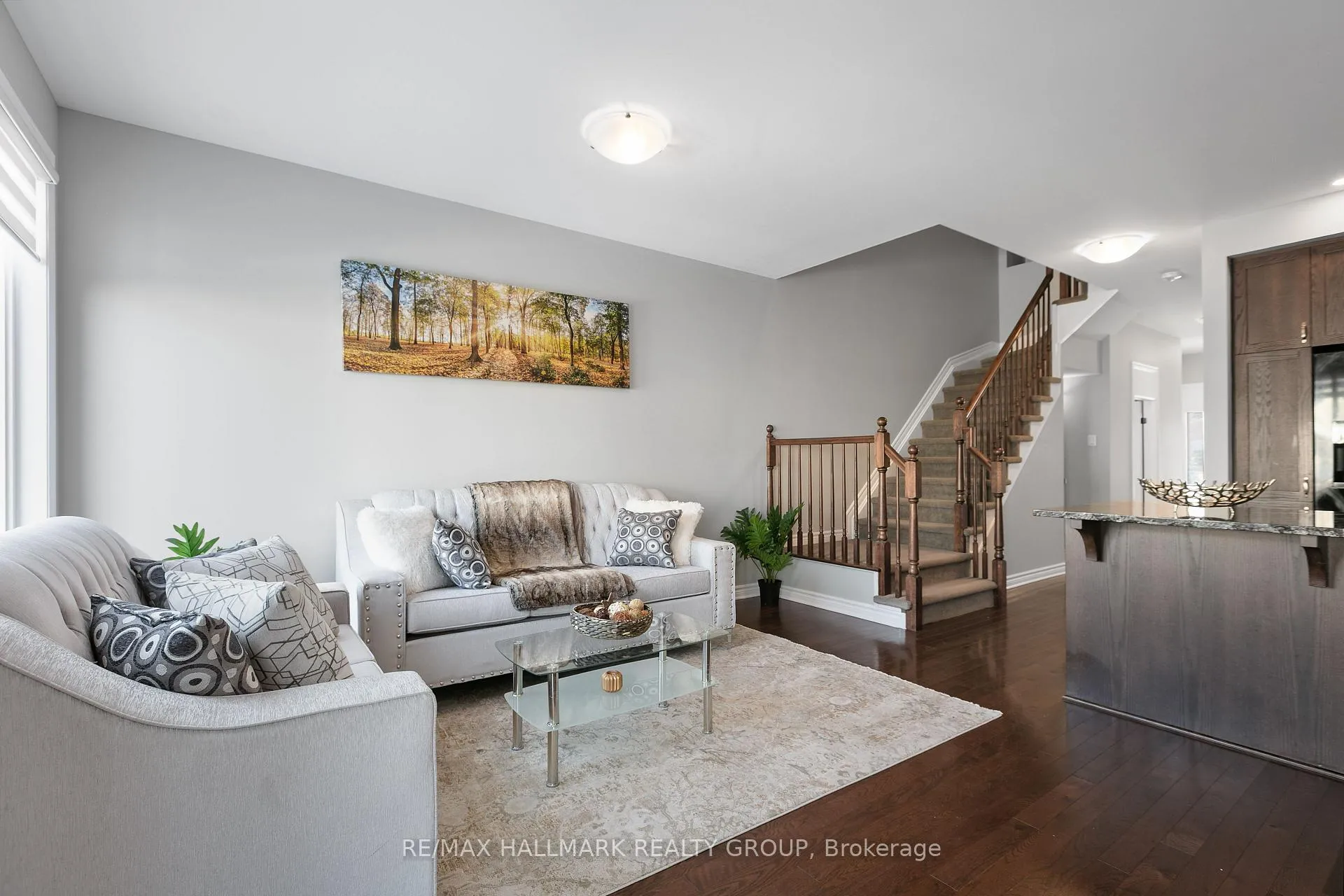Photo 5 of 813 Miikana Road, Ottawa, Blossom Park/Kemp Park/Findlay Creek — HOMEH