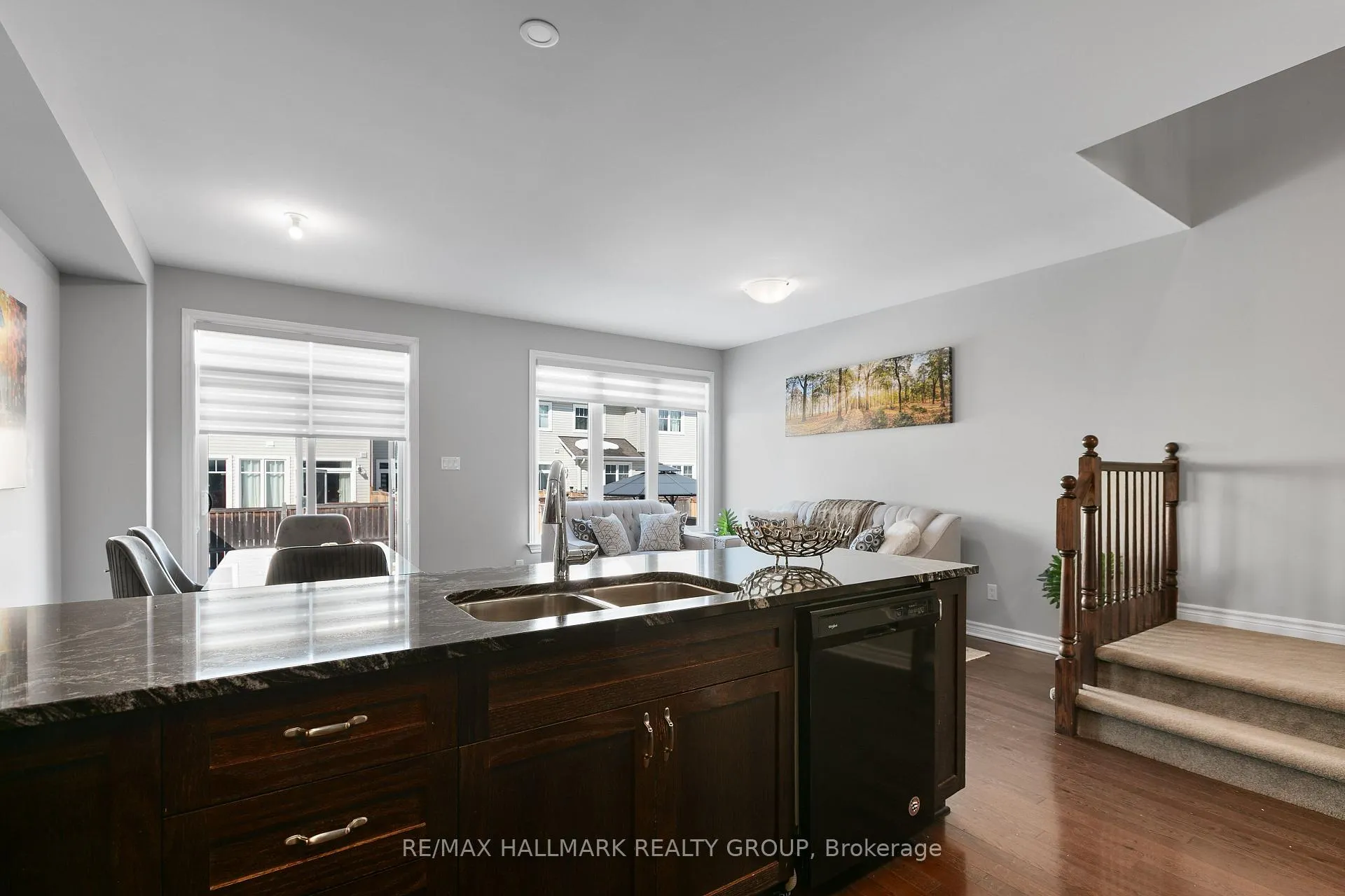 Photo 10 of 813 Miikana Road, Ottawa, Blossom Park/Kemp Park/Findlay Creek — HOMEH