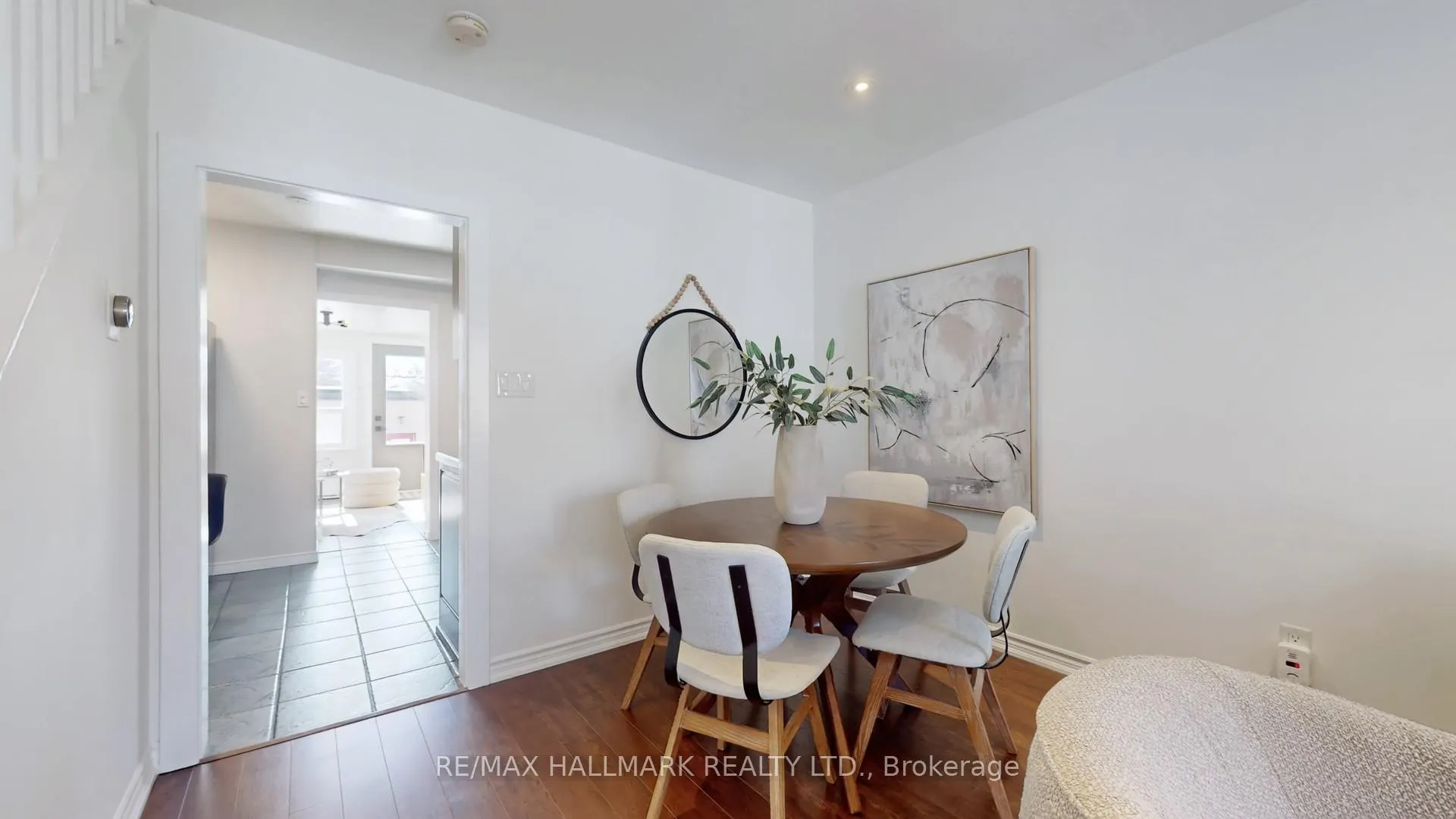 Photo 6 of 15A Myrtle Avenue, Toronto, South Riverdale — HOMEH