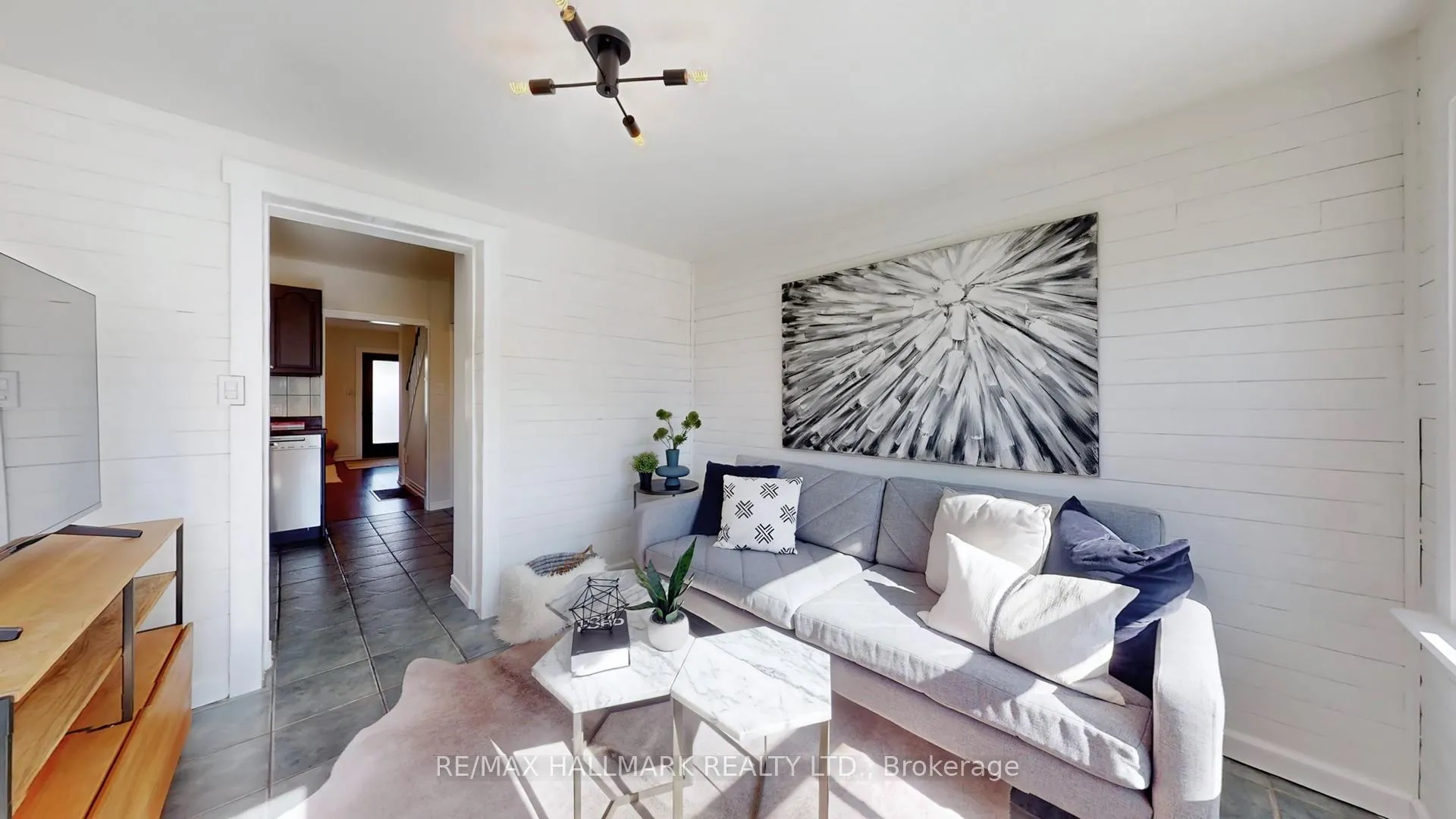 Photo 12 of 15A Myrtle Avenue, Toronto, South Riverdale — HOMEH