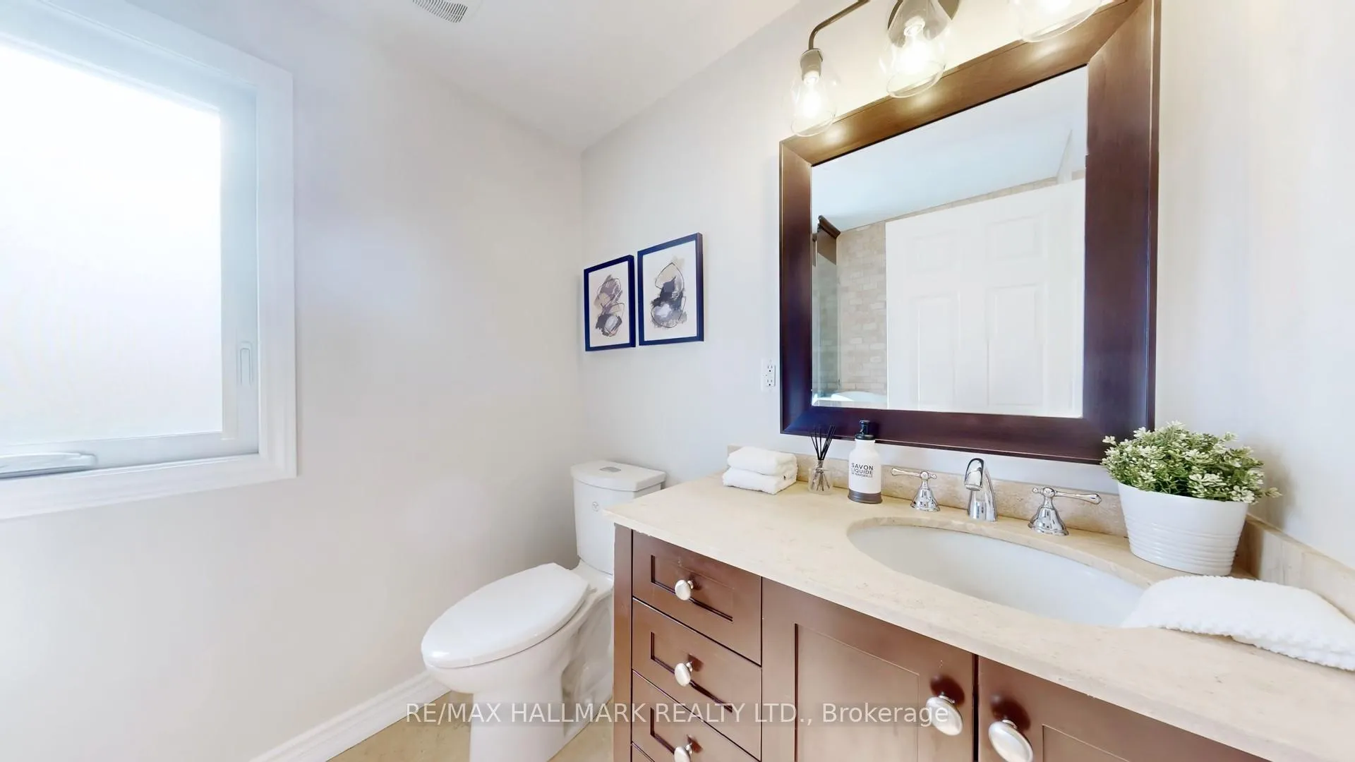Photo 21 of 15A Myrtle Avenue, Toronto, South Riverdale — HOMEH