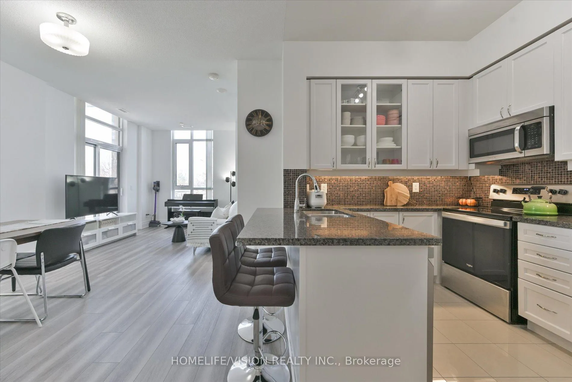 Photo 6 of Unit 101, 151 Upper Duke Crescent, Markham, Unionville — HOMEH