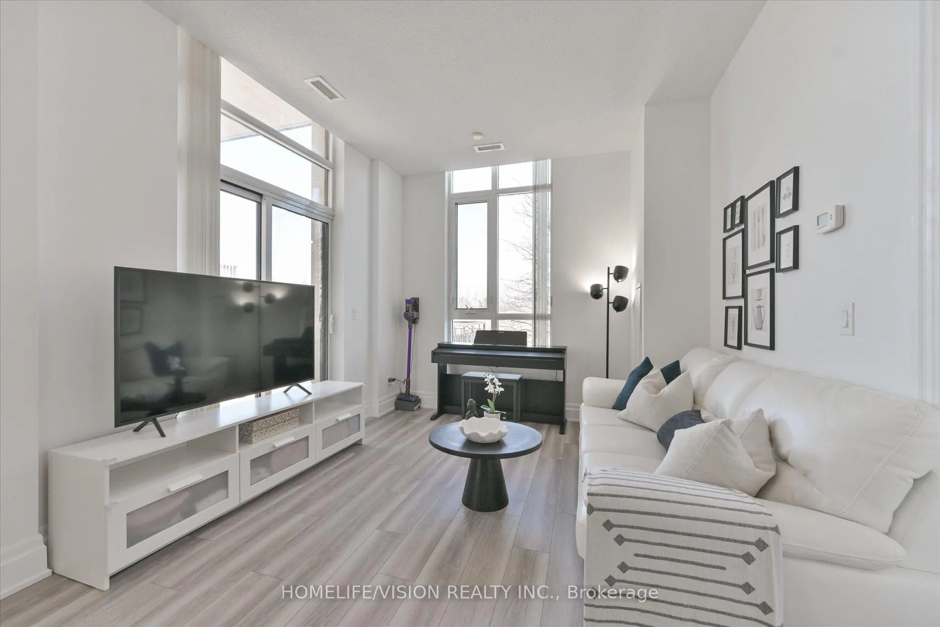 Photo 7 of Unit 101, 151 Upper Duke Crescent, Markham, Unionville — HOMEH