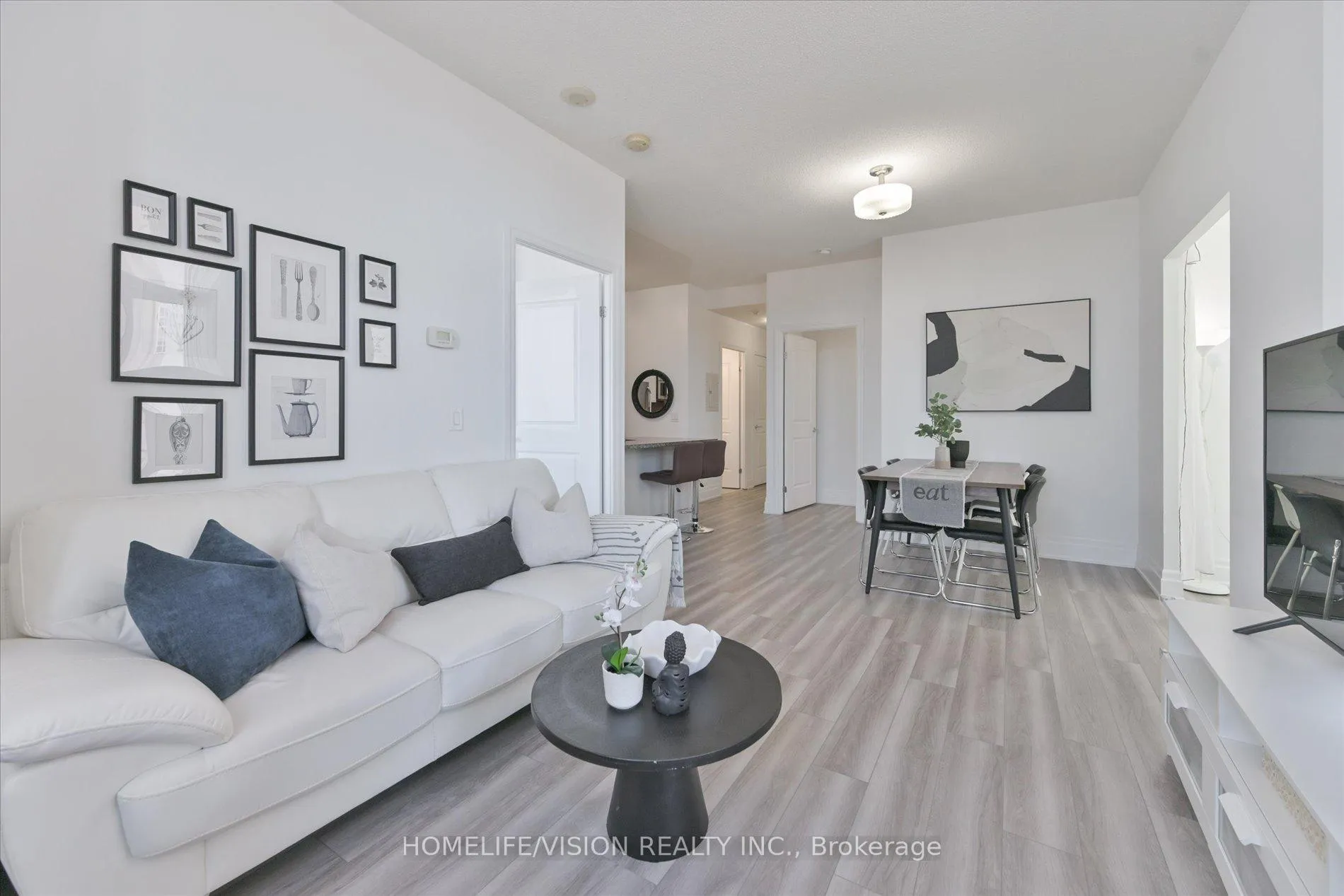 Photo 8 of Unit 101, 151 Upper Duke Crescent, Markham, Unionville — HOMEH