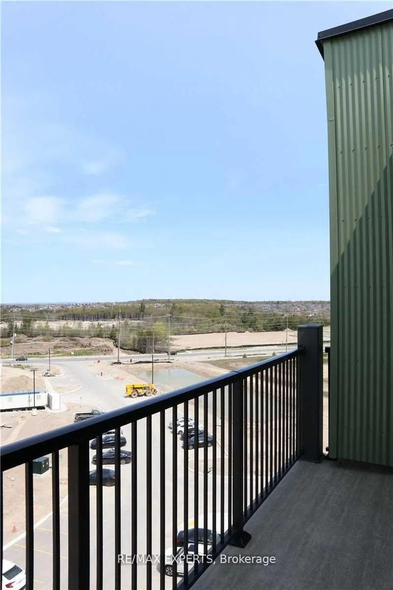 Photo 10 of Unit 605, 5 Chef Lane, Barrie, Rural Barrie Southeast — HOMEH
