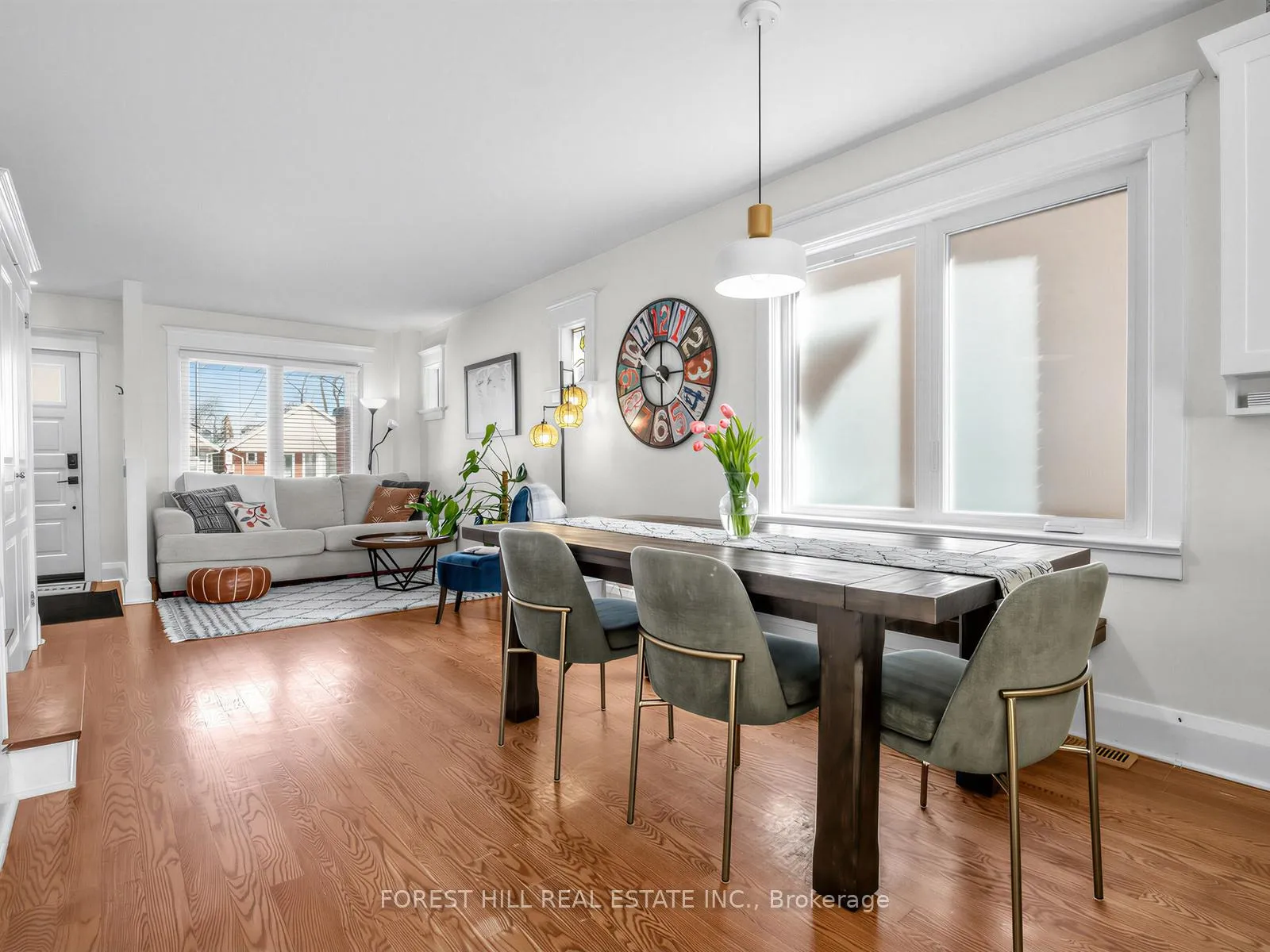 Photo 6 of 715 Sammon Avenue, Toronto, Danforth Village-East York — HOMEH