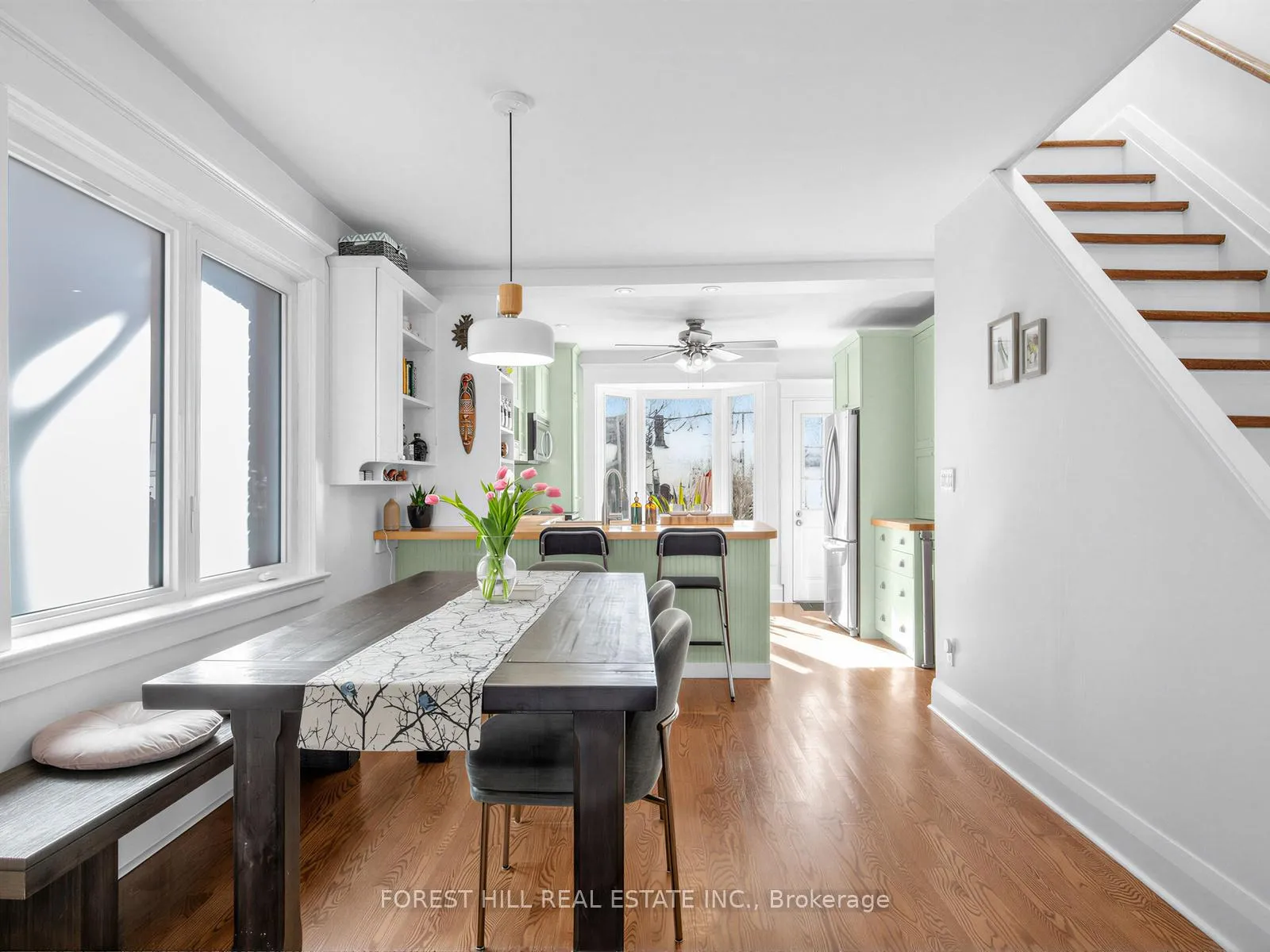 Photo 7 of 715 Sammon Avenue, Toronto, Danforth Village-East York — HOMEH