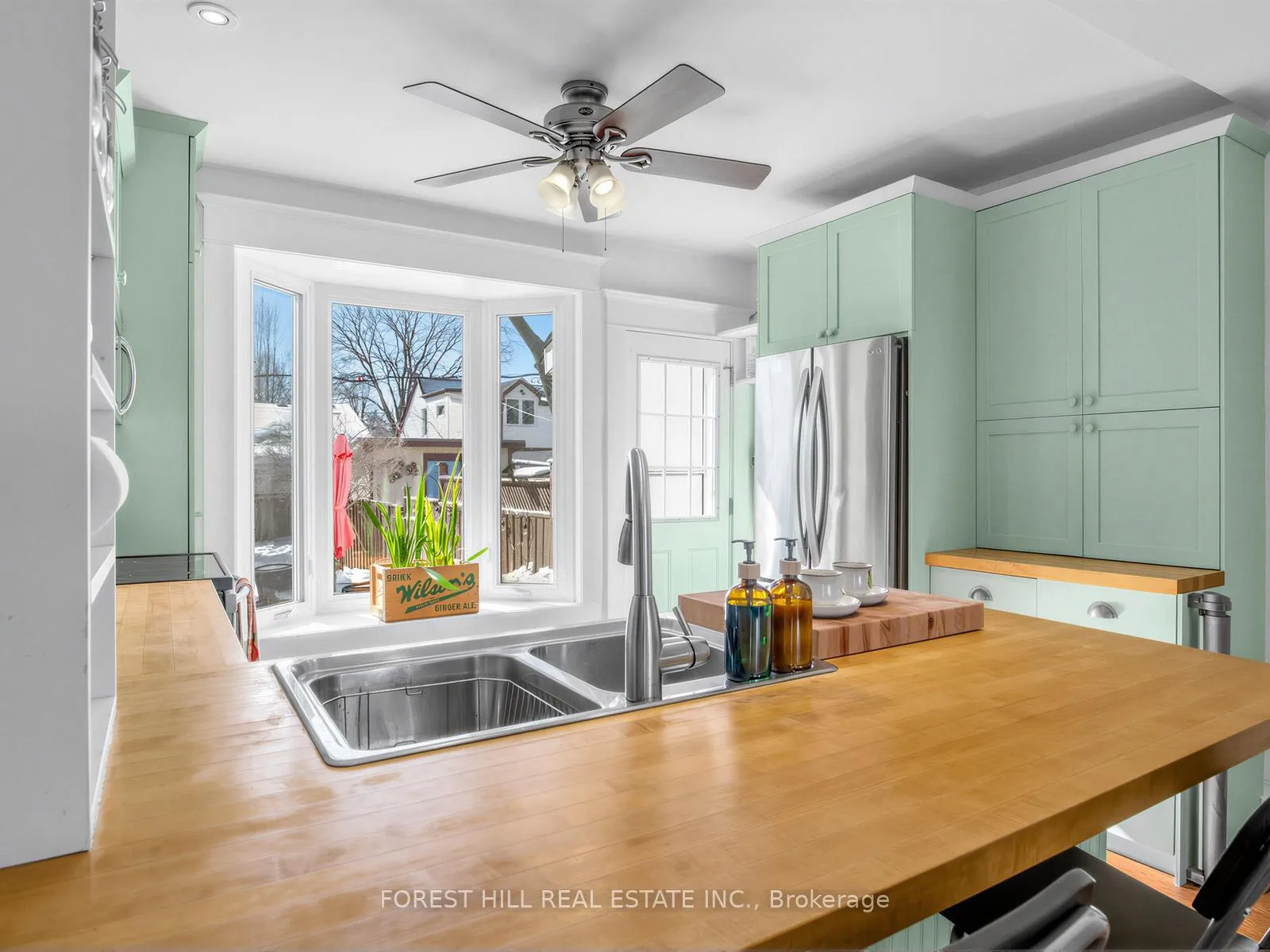 Photo 12 of 715 Sammon Avenue, Toronto, Danforth Village-East York — HOMEH