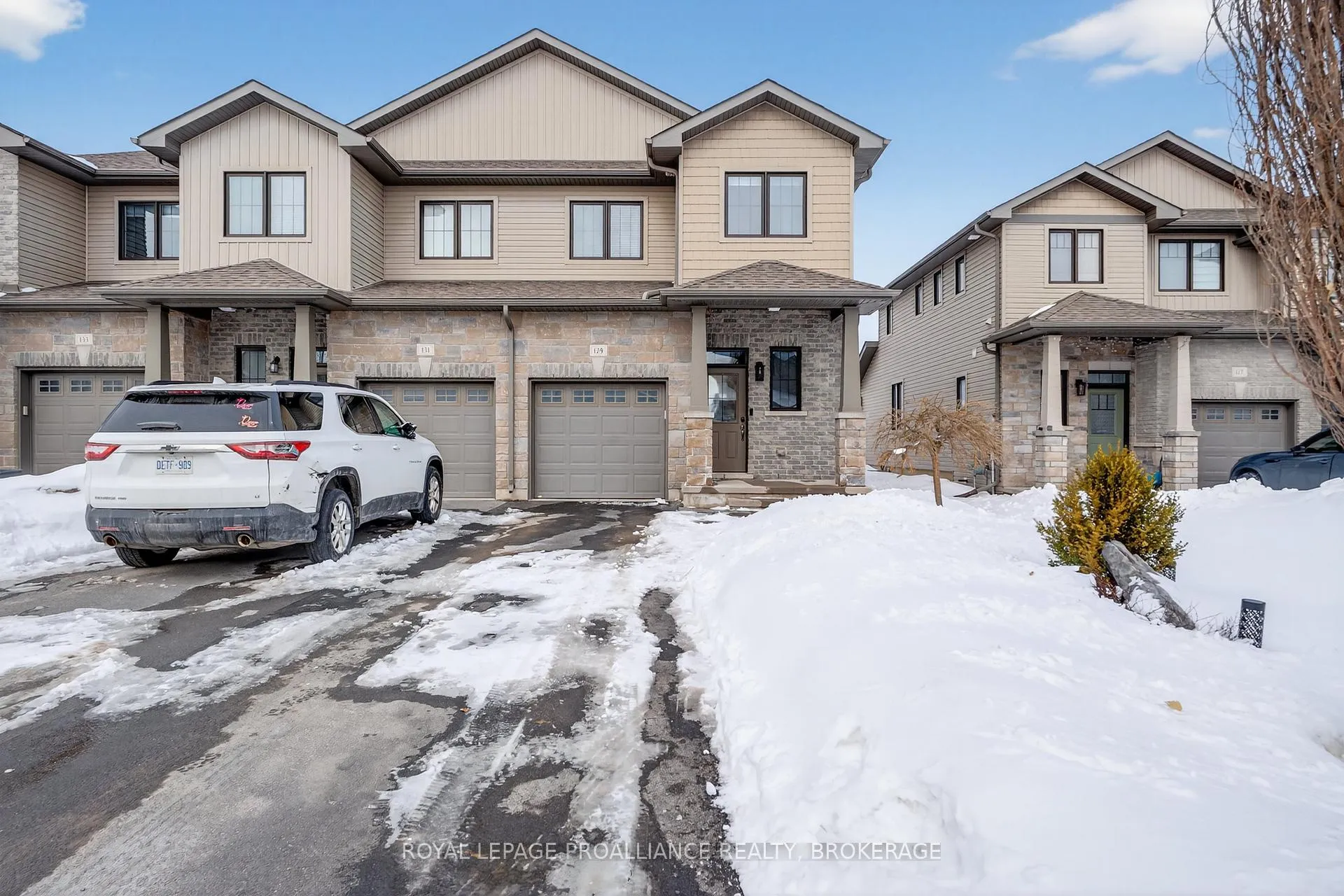 Photo 1 of 129 Simurda Court, Loyalist, Amherstview — HOMEH