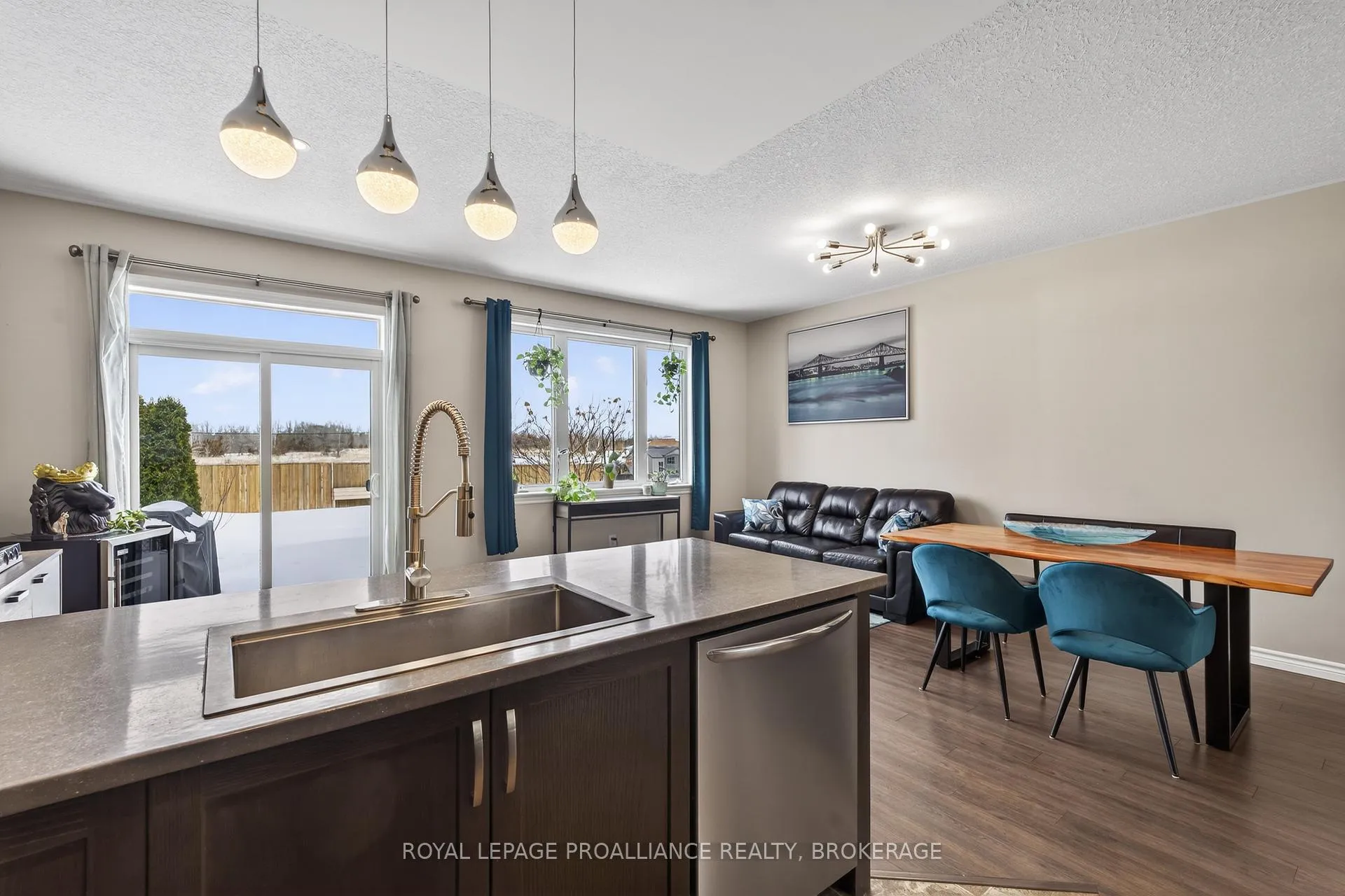 Photo 13 of 129 Simurda Court, Loyalist, Amherstview — HOMEH