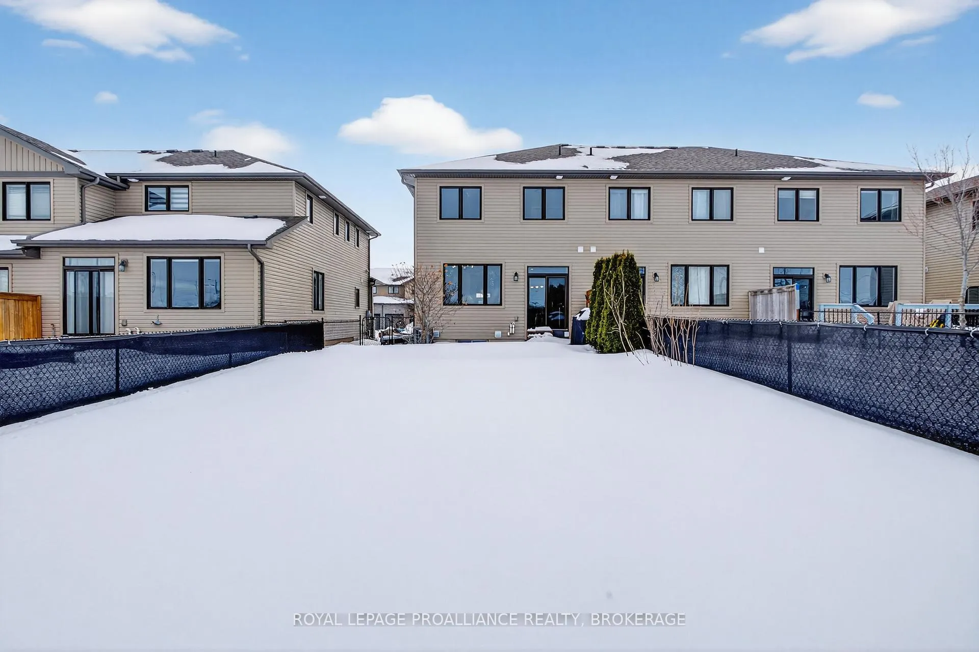 Photo 32 of 129 Simurda Court, Loyalist, Amherstview — HOMEH