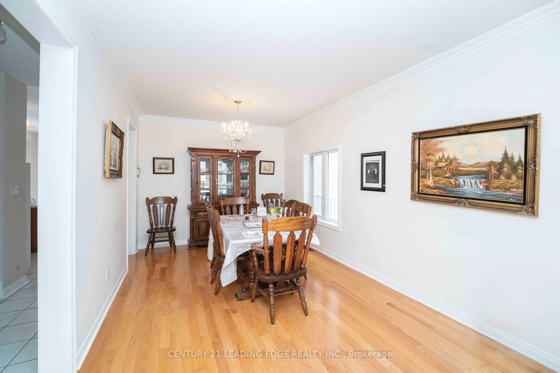 Photo 3 of 21 Summerlea Street, Markham, Middlefield — HOMEH