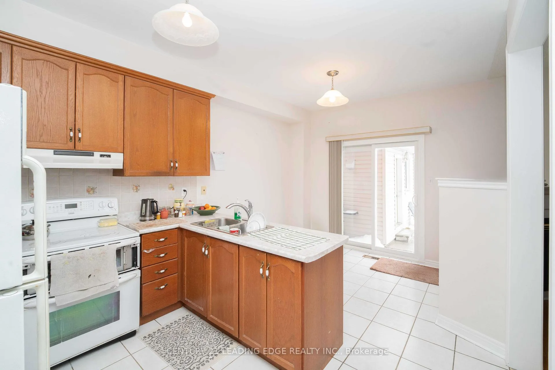 Photo 7 of 21 Summerlea Street, Markham, Middlefield — HOMEH