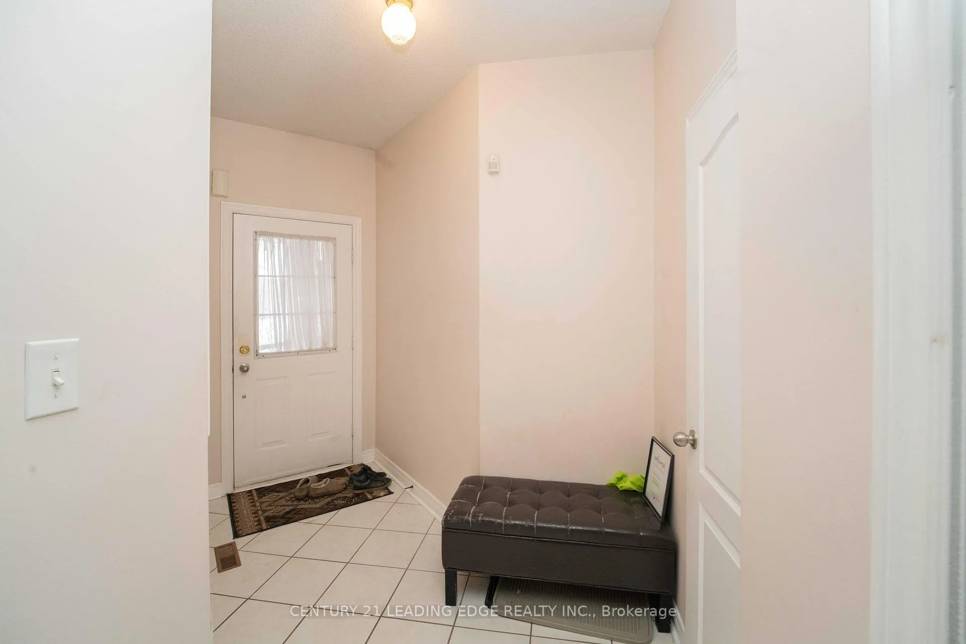 Photo 13 of 21 Summerlea Street, Markham, Middlefield — HOMEH