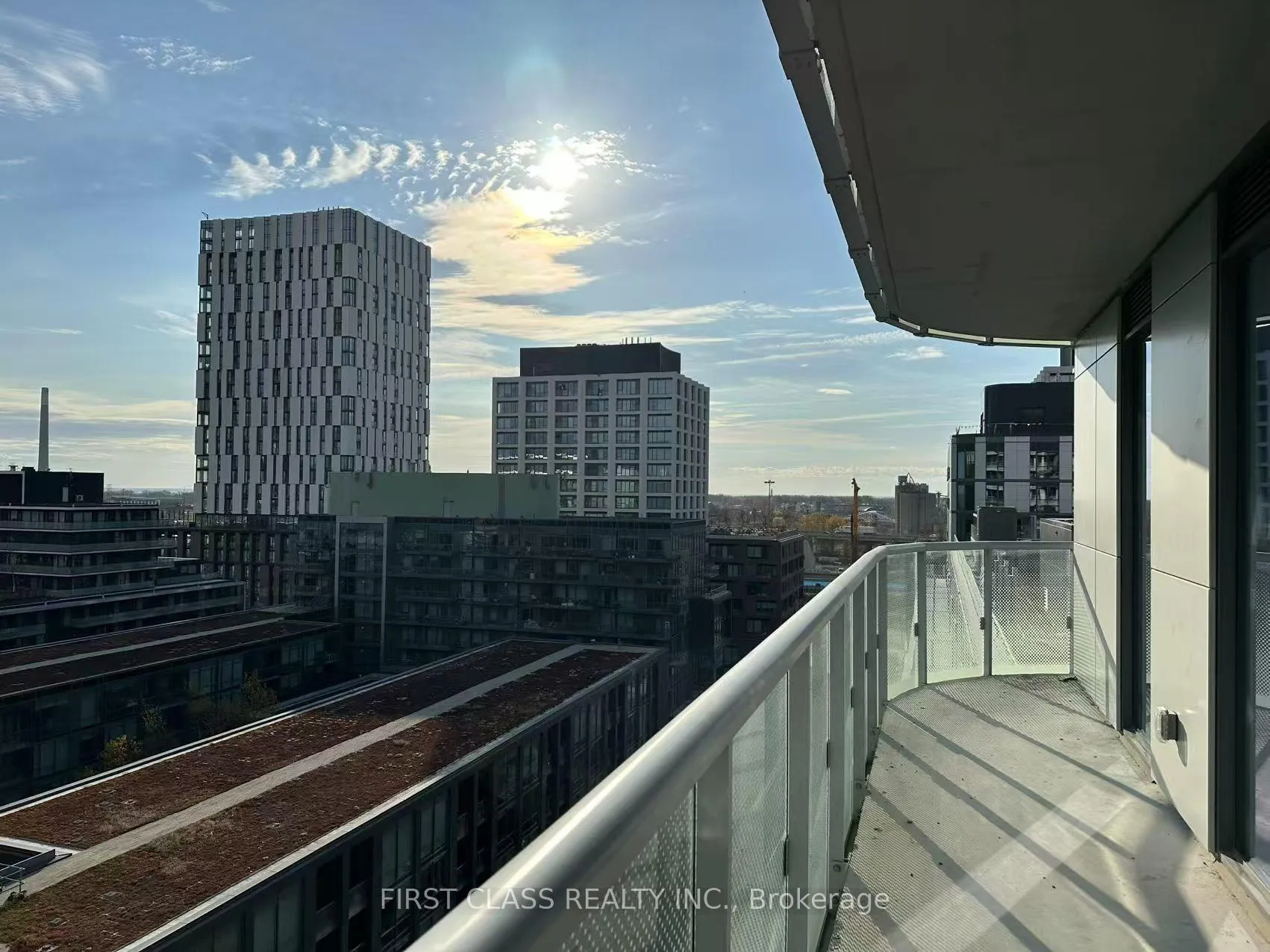 Photo 8 of Unit 1006, 425 Front Street E, Toronto, Waterfront Communities — HOMEH
