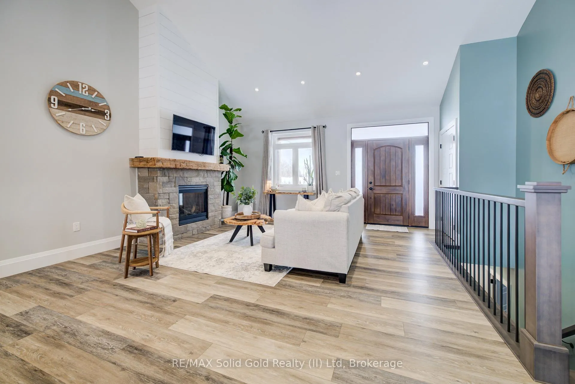 Photo 9 of 21 Paxton Street, Huron-Kinloss — HOMEH