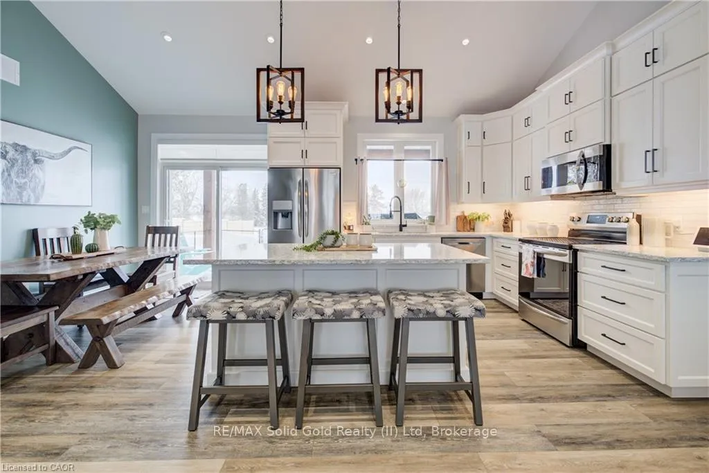 Photo 13 of 21 Paxton Street, Huron-Kinloss — HOMEH