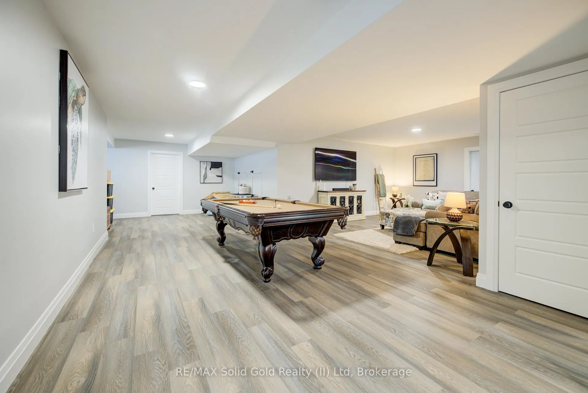 Photo 40 of 21 Paxton Street, Huron-Kinloss — HOMEH