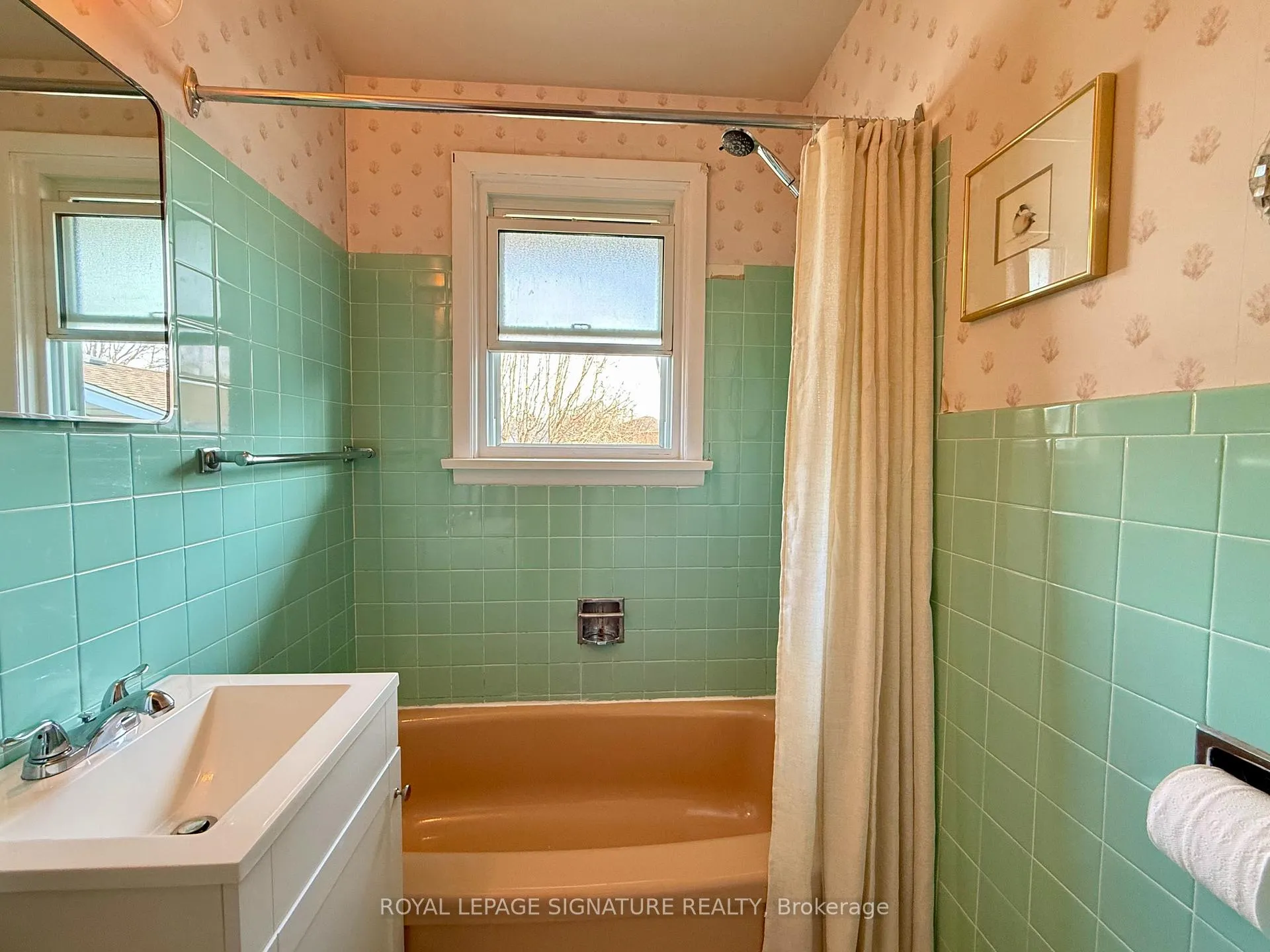 Photo 11 of 51 Spurgeon Drive, Chatham-Kent, NE — HOMEH