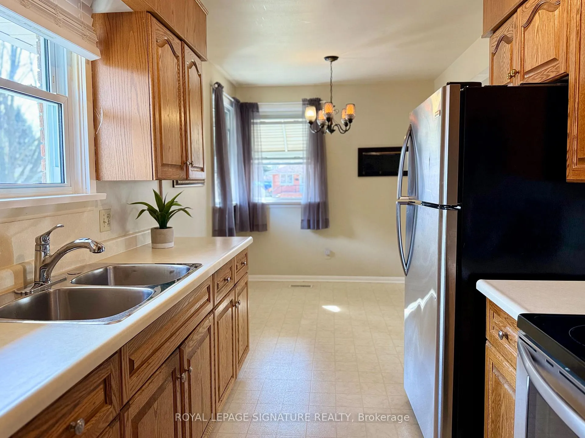 Photo 13 of 51 Spurgeon Drive, Chatham-Kent, NE — HOMEH