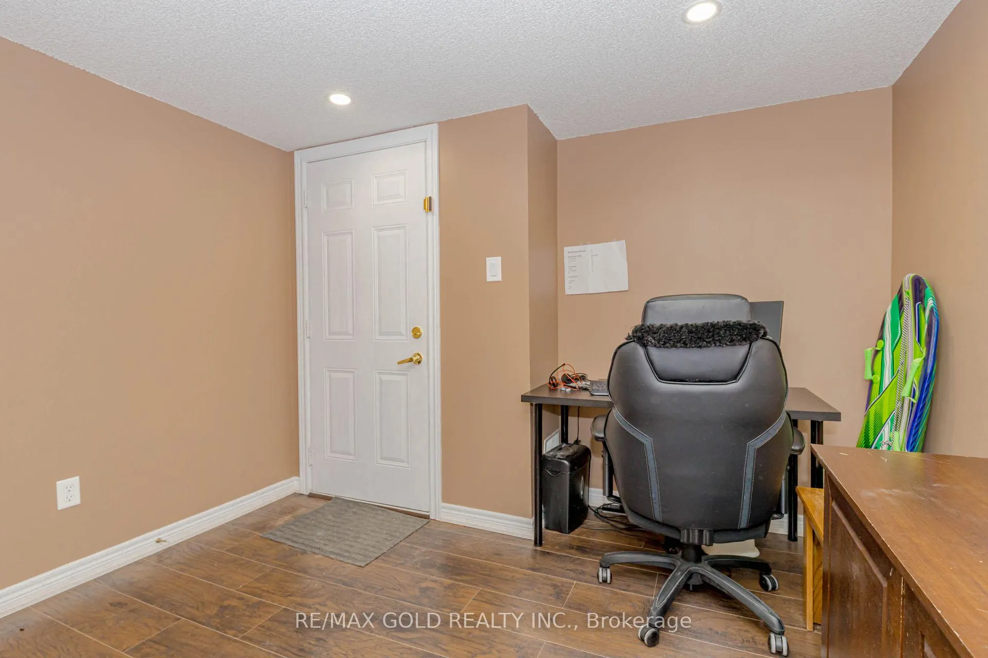 Photo 7 of 6 October Place, Brampton, Bram West — HOMEH