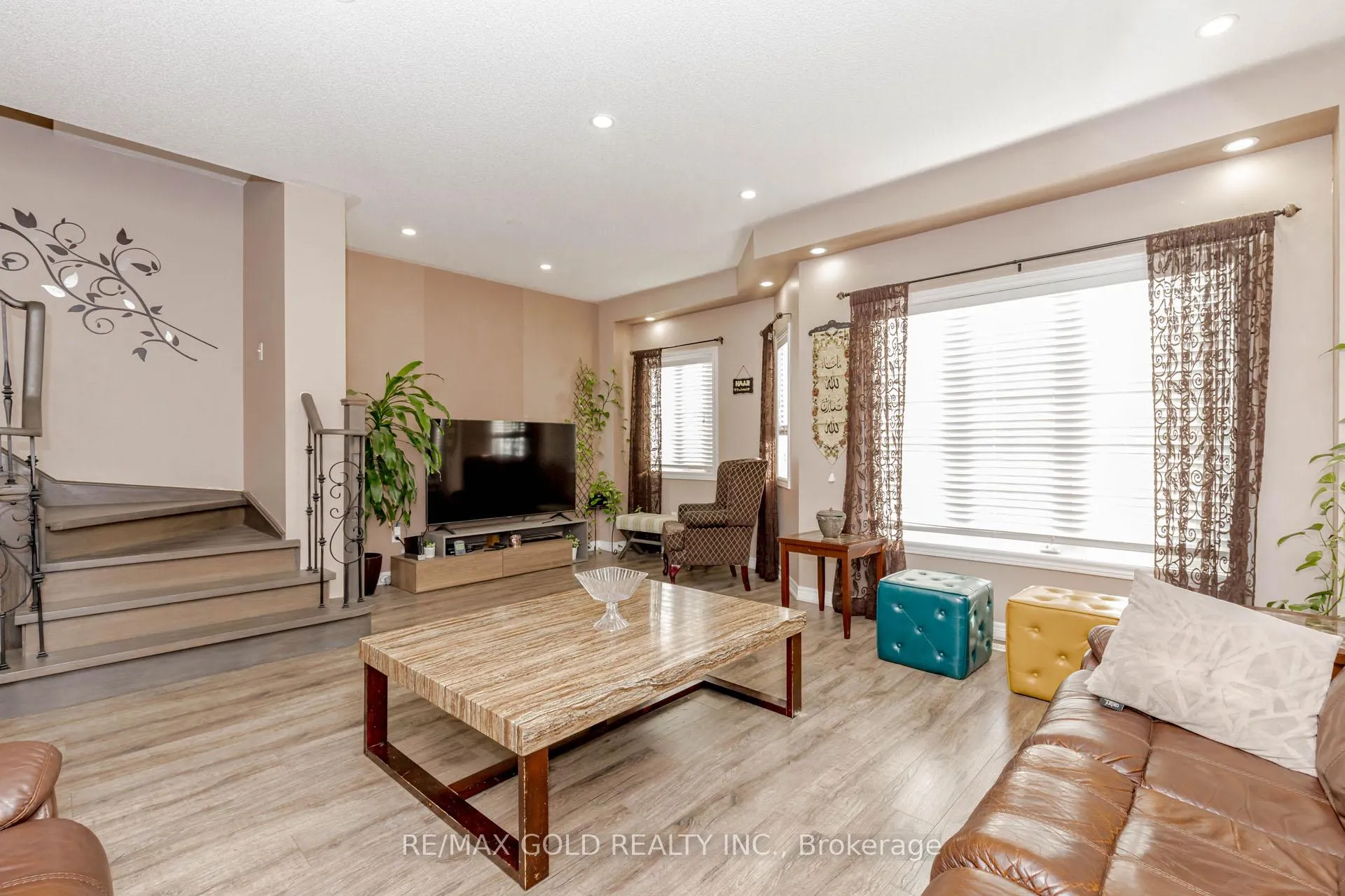 Photo 16 of 6 October Place, Brampton, Bram West — HOMEH