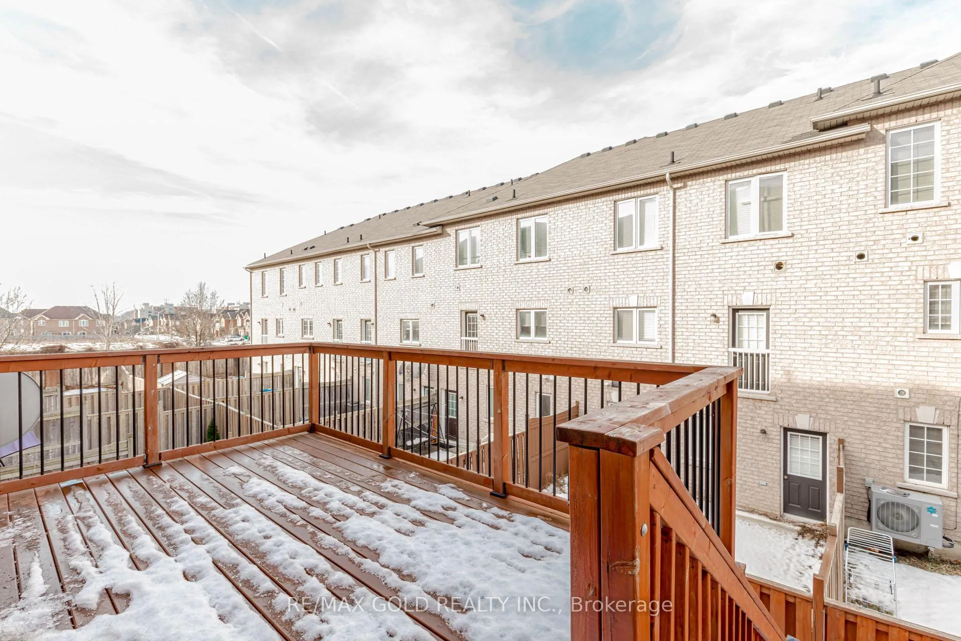 Photo 43 of 6 October Place, Brampton, Bram West — HOMEH