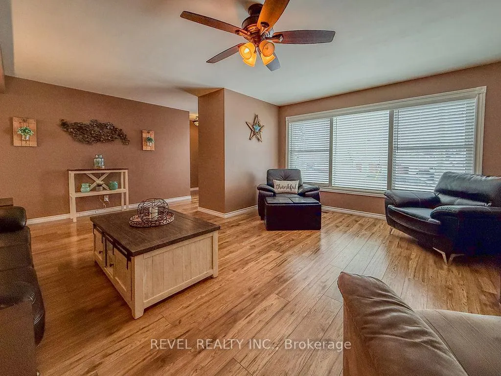 Photo 6 of 74 William Avenue, Timmins, SP - Main Area — HOMEH