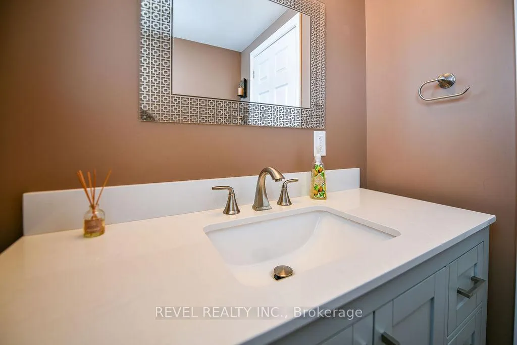 Photo 17 of 74 William Avenue, Timmins, SP - Main Area — HOMEH