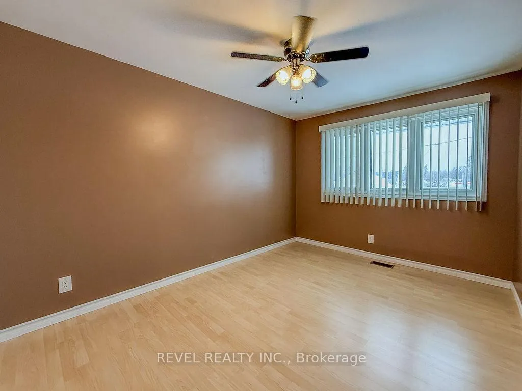 Photo 27 of 74 William Avenue, Timmins, SP - Main Area — HOMEH