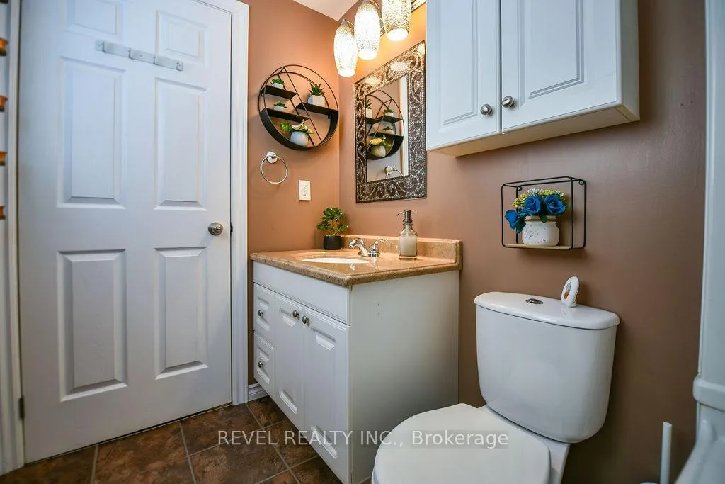 Photo 29 of 74 William Avenue, Timmins, SP - Main Area — HOMEH