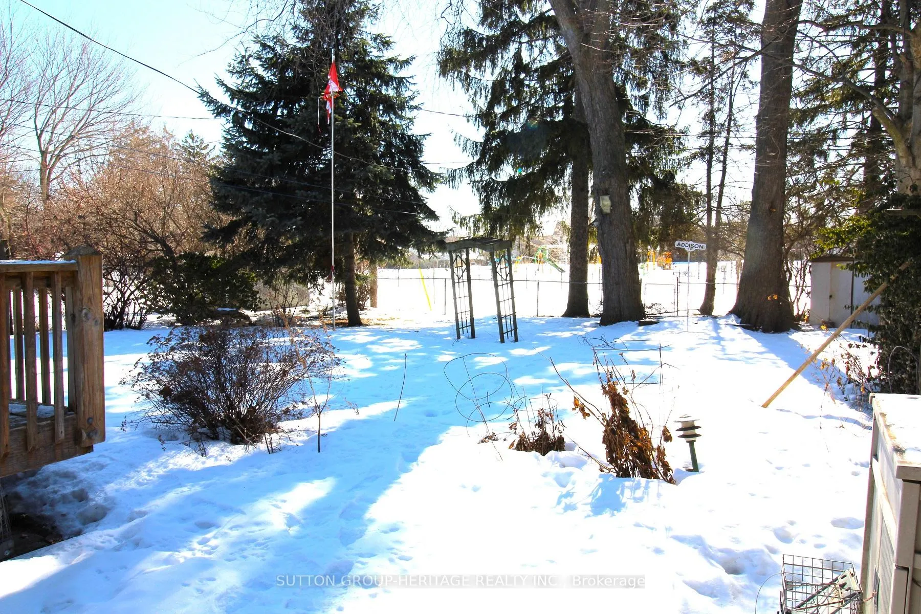 Photo 4 of 106 Kings Crescent, Ajax, South East — HOMEH
