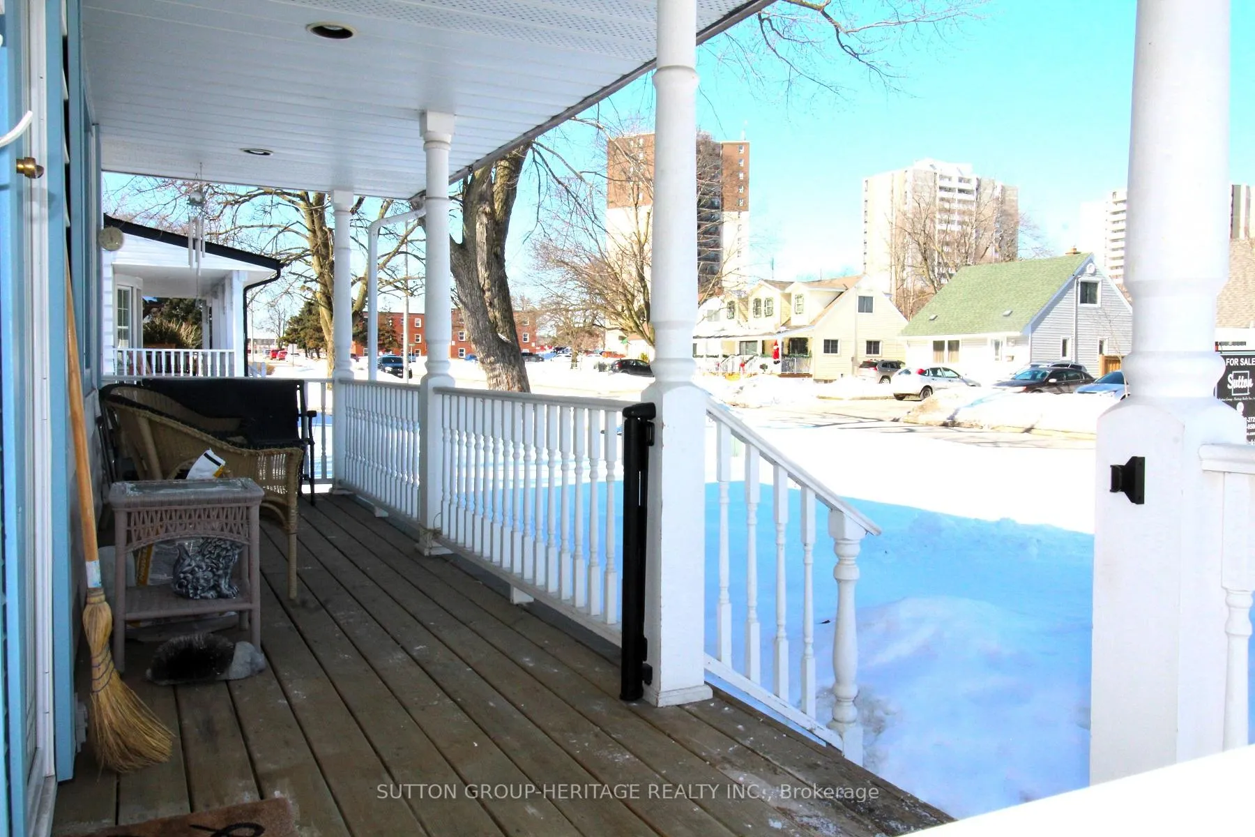 Photo 6 of 106 Kings Crescent, Ajax, South East — HOMEH