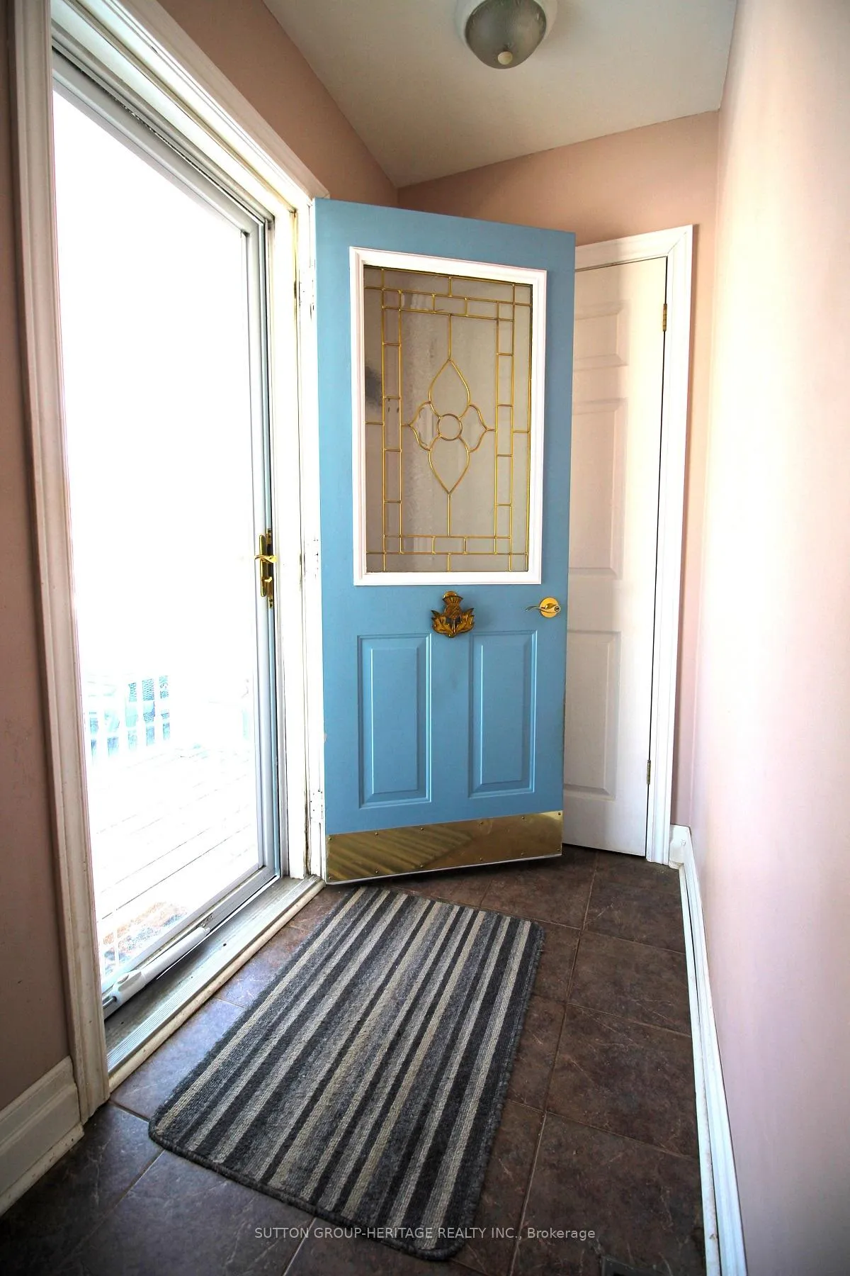 Photo 7 of 106 Kings Crescent, Ajax, South East — HOMEH