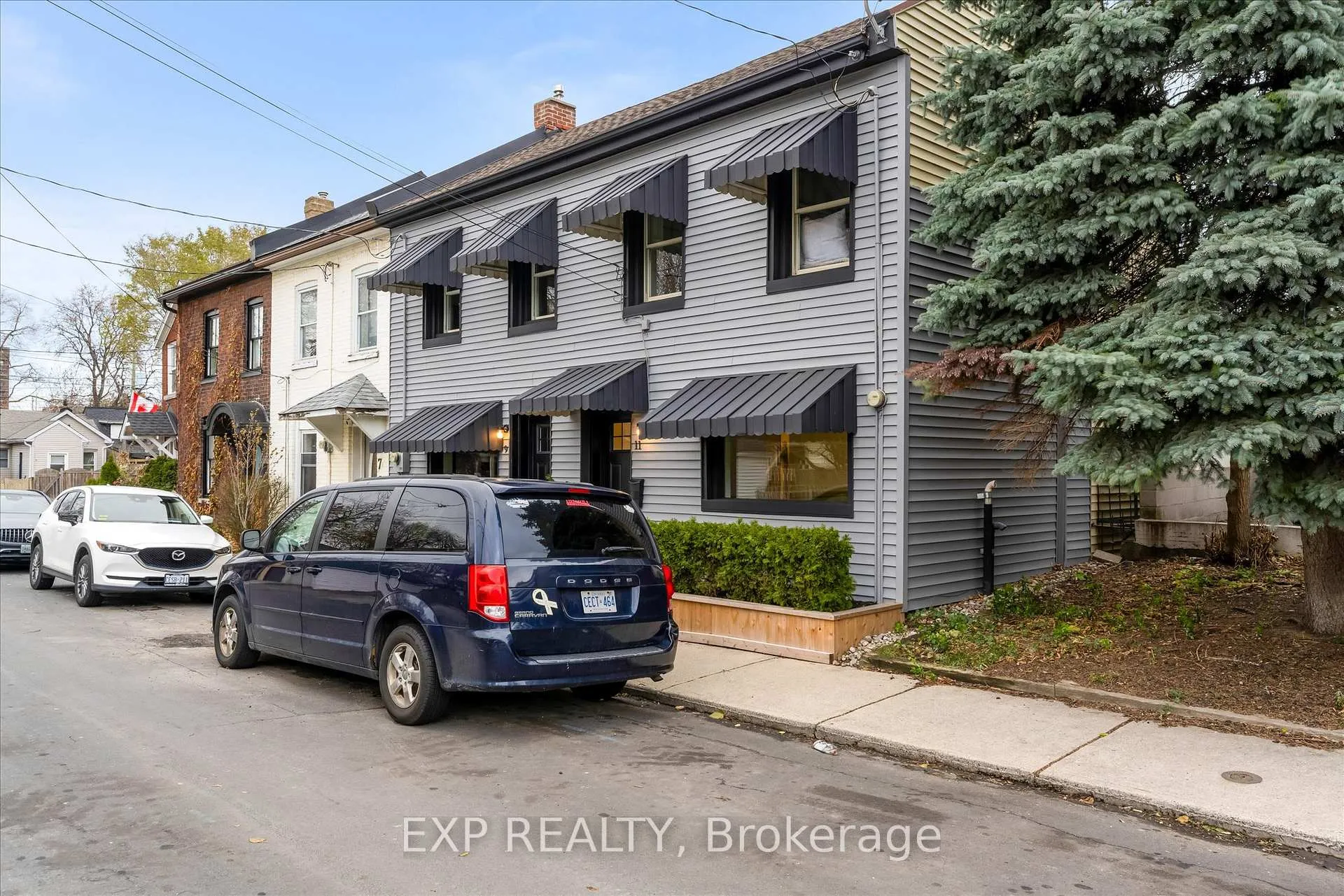 Photo 2 of 11 Ford Street, Hamilton, Corktown — HOMEH