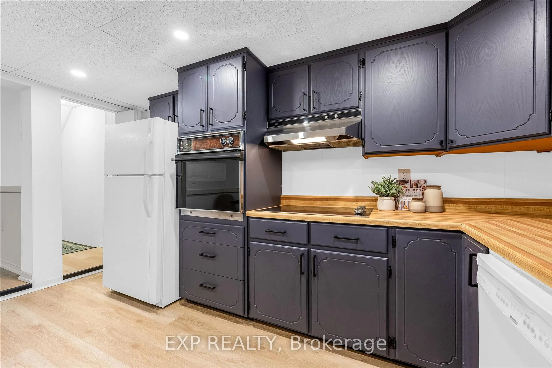 Photo 13 of 11 Ford Street, Hamilton, Corktown — HOMEH