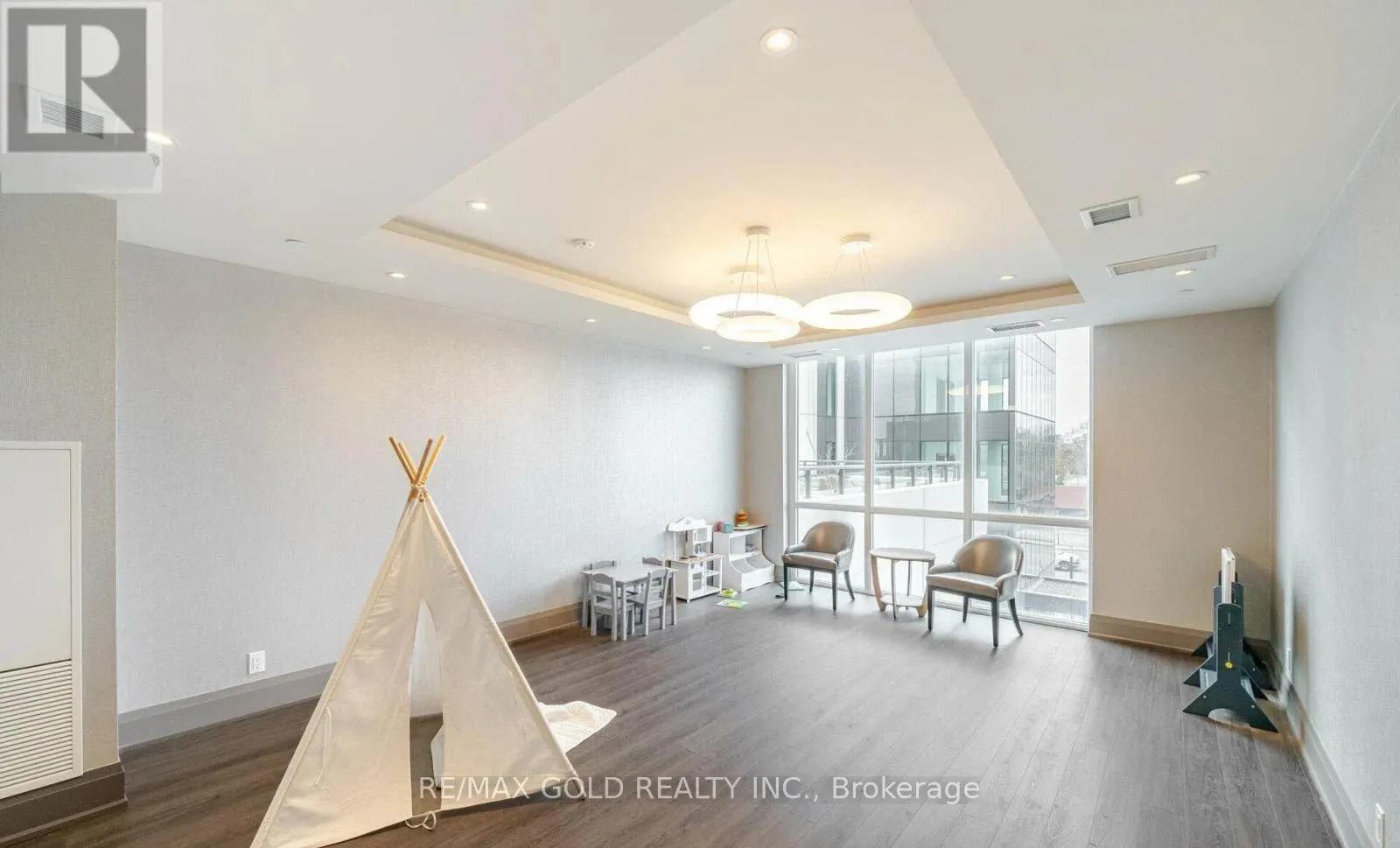 Photo 6 of Unit 2502, 15 Lynch Street, Brampton, Downtown Brampton — HOMEH