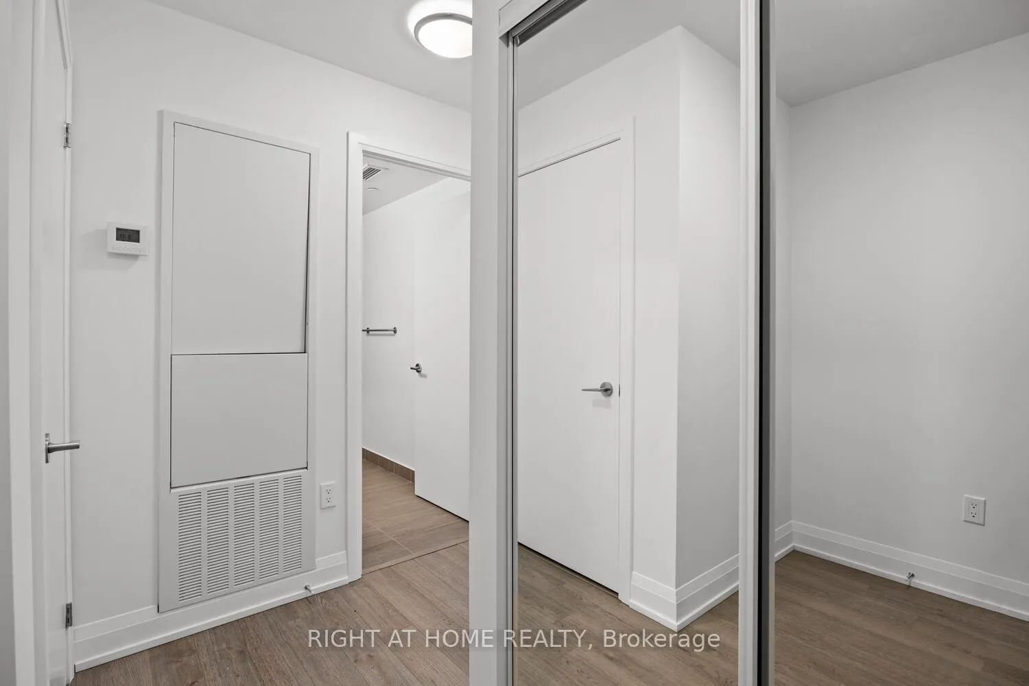Photo 9 of Unit 315, 77 Mutual Street, Toronto, Church-Yonge Corridor — HOMEH